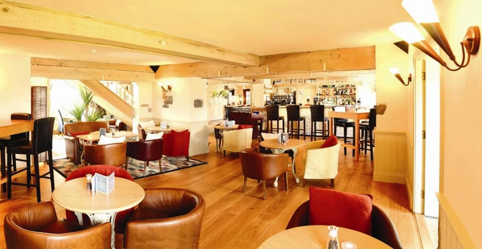 Lounge or bar in The Farmhouse Hotel and Restaurant