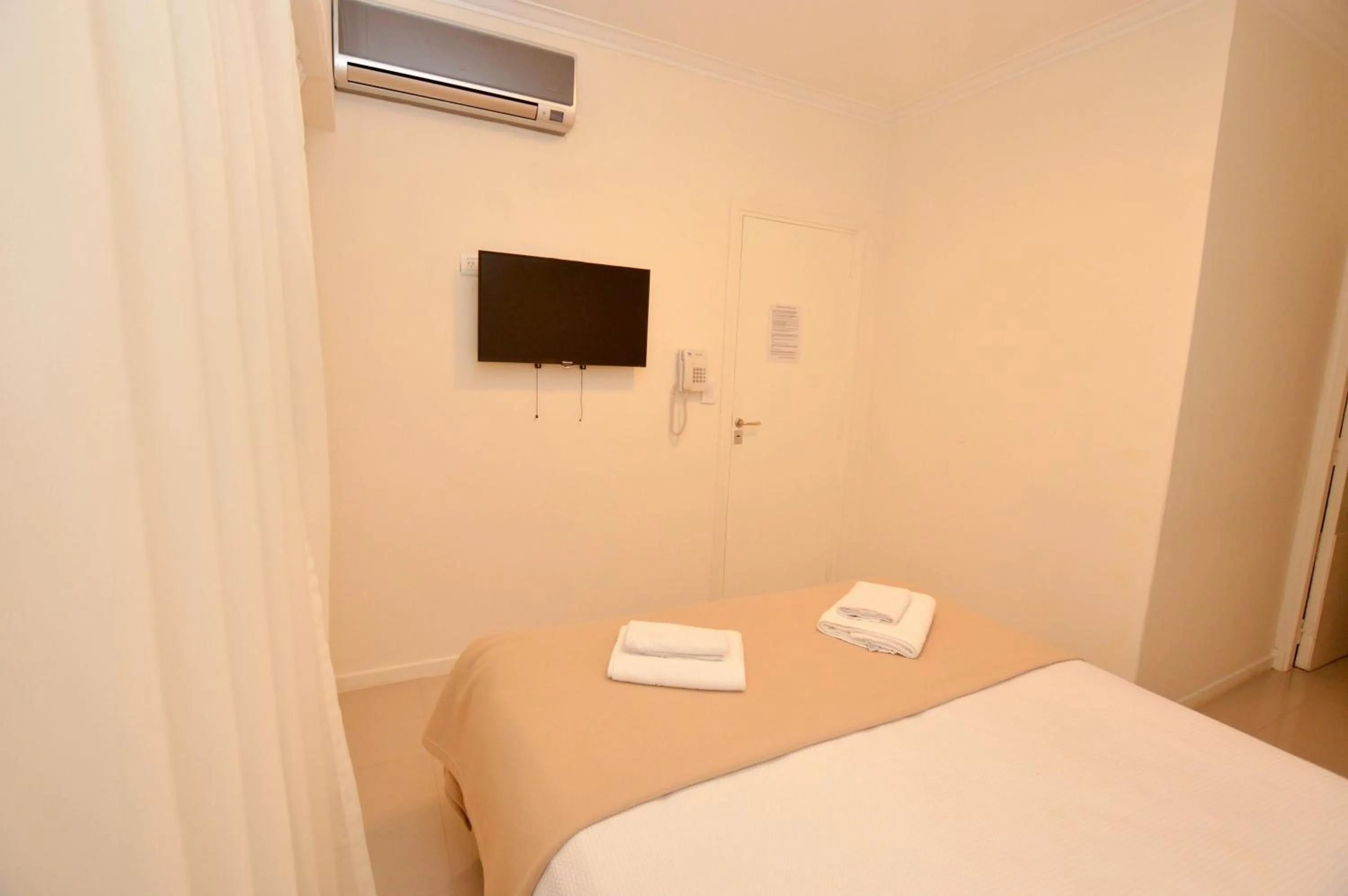 Decorative detail, Bed in Hotel Acqua