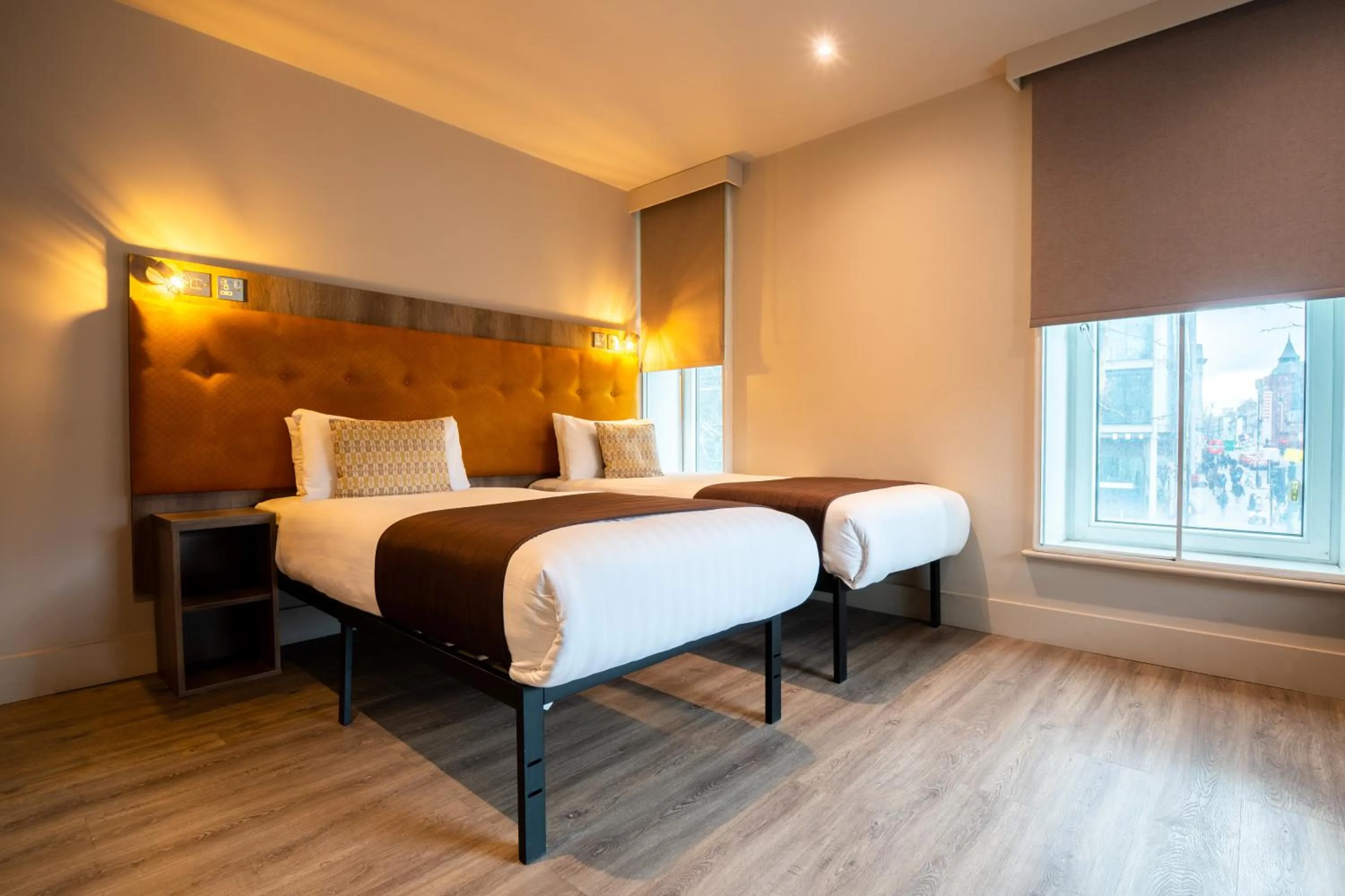 Bed in Euston Square Hotel