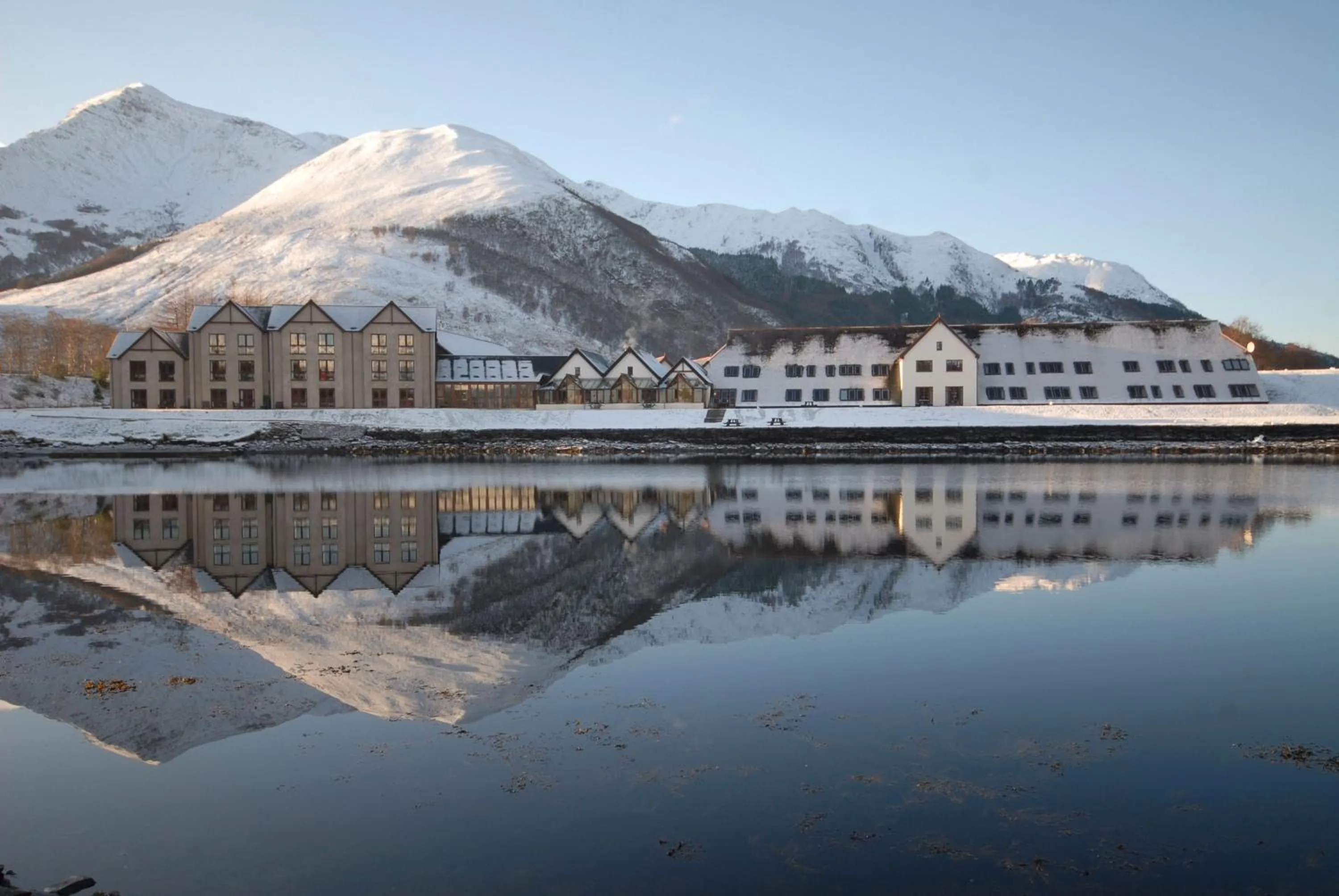Facade/entrance in The Isles of Glencoe Hotel