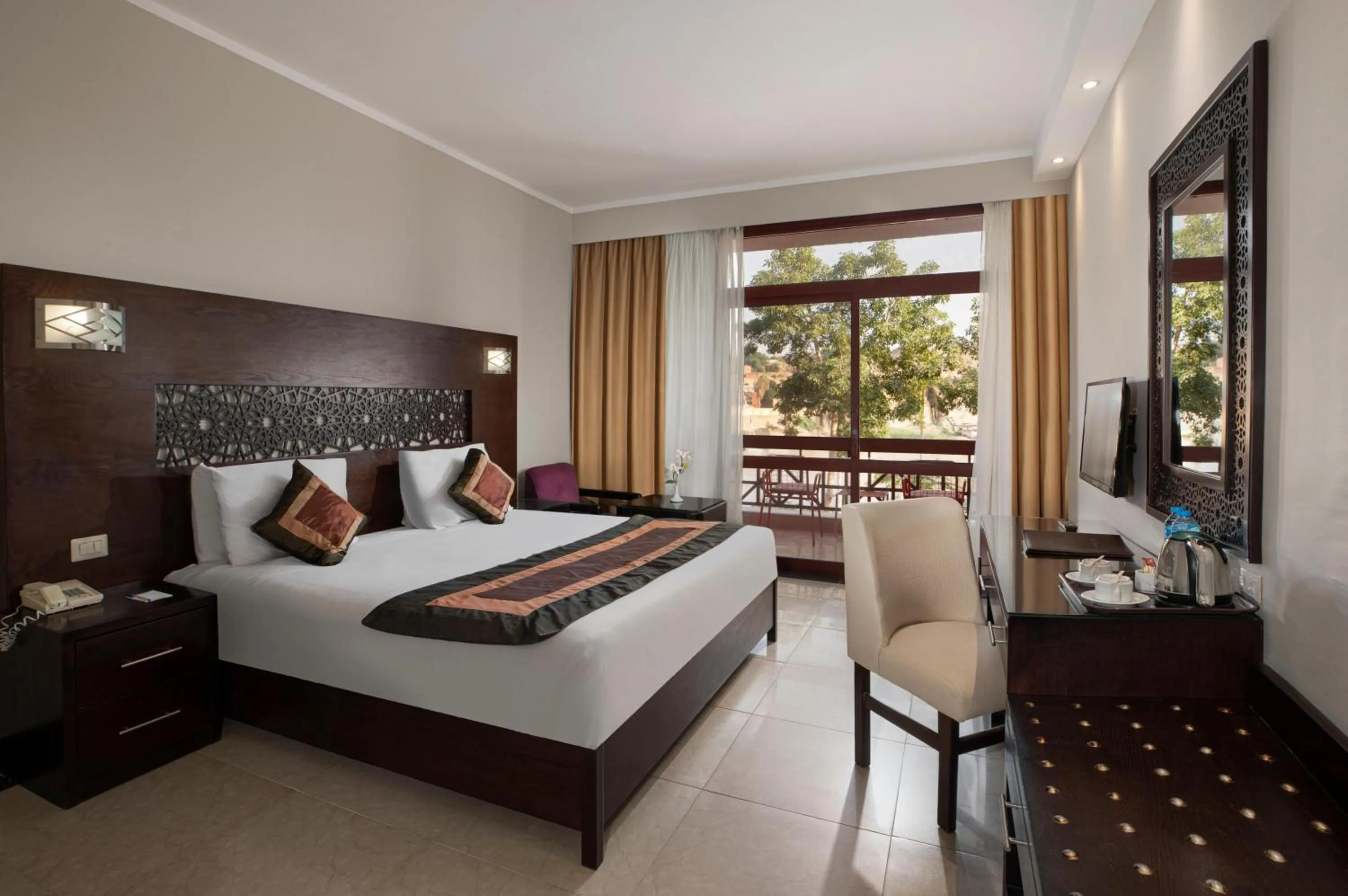 Photo of the whole room, Bed in Pyramisa Island Hotel Aswan