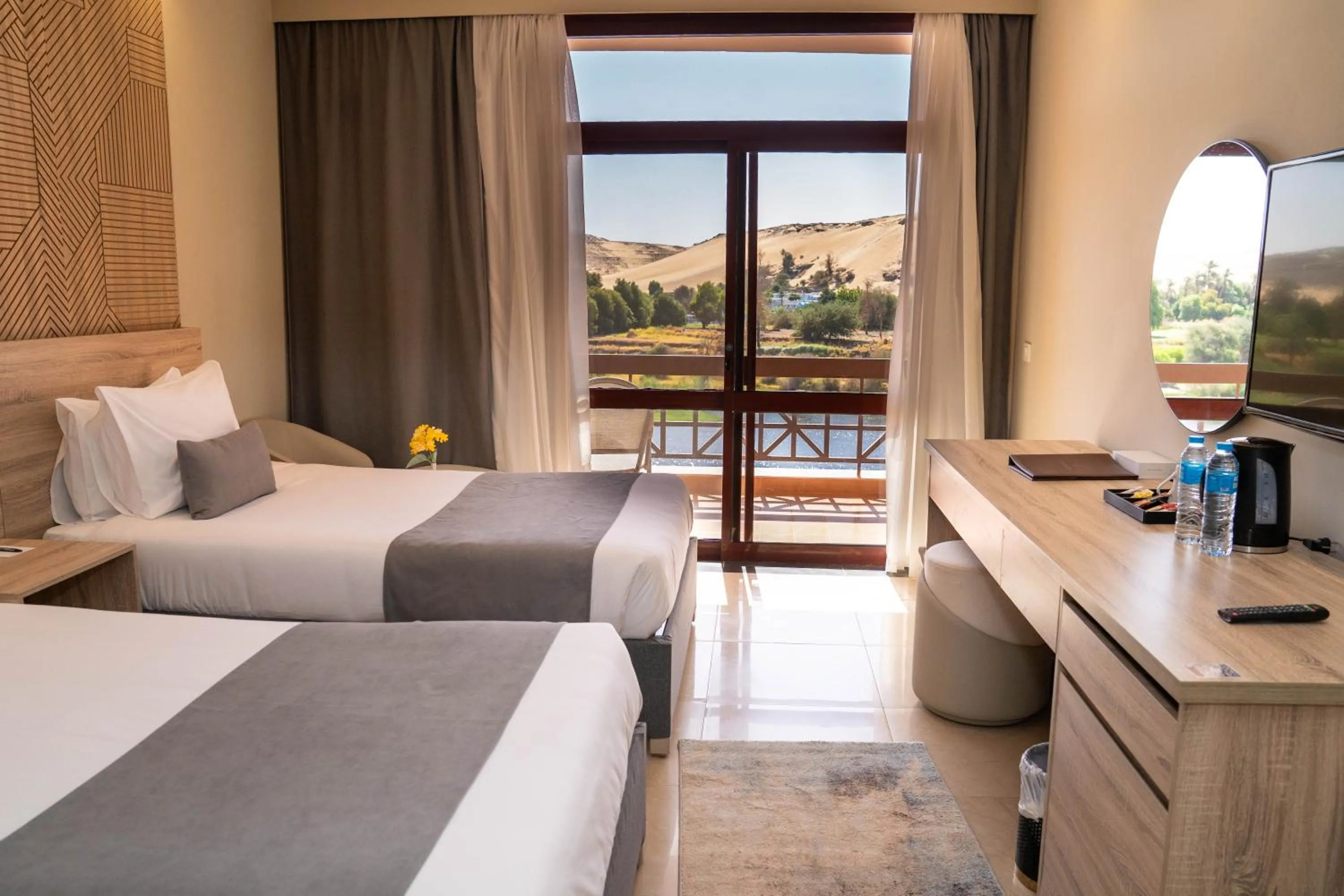 Bedroom, Bed in Pyramisa Island Hotel Aswan