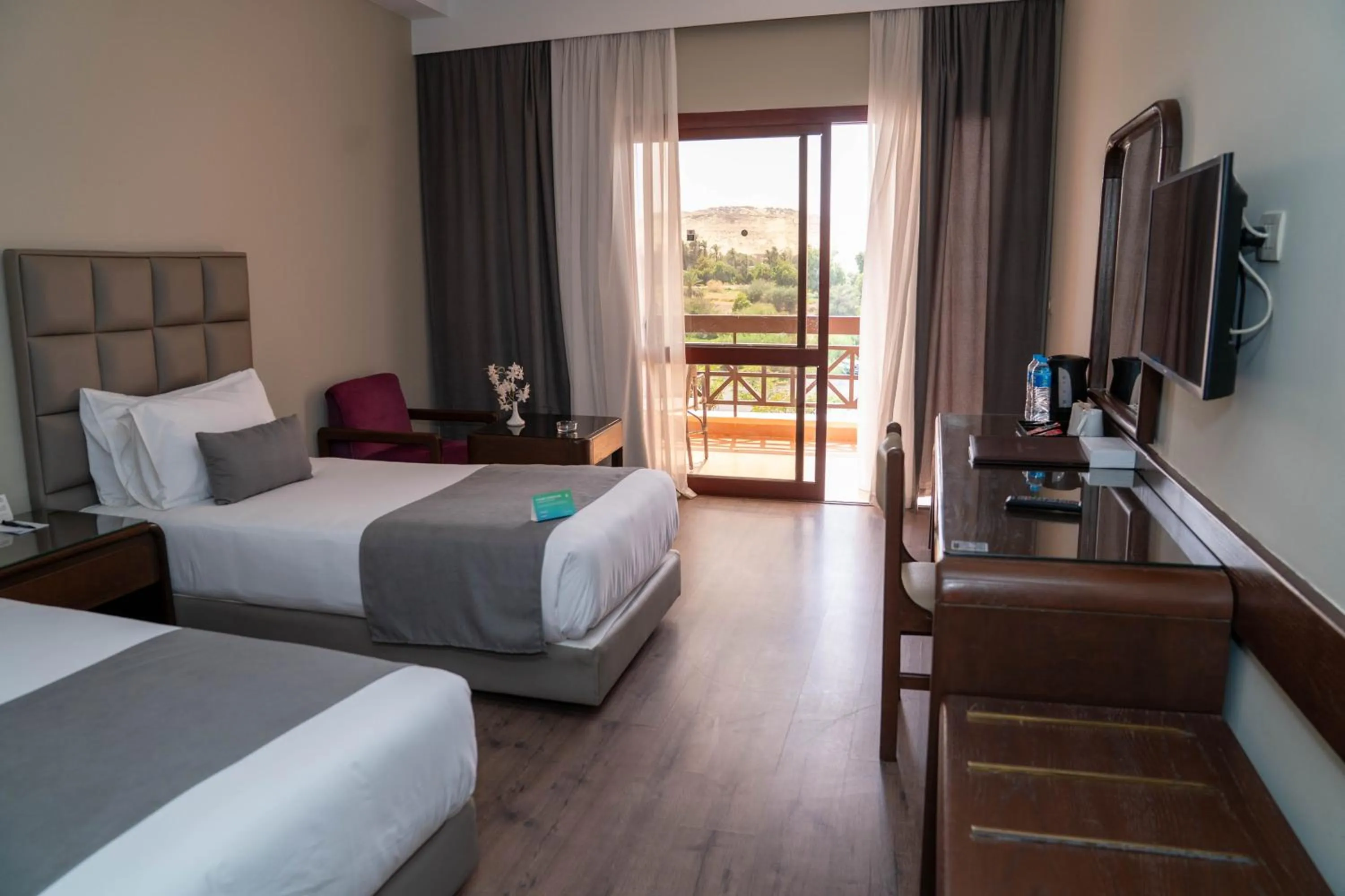 Bedroom, Bed in Pyramisa Island Hotel Aswan