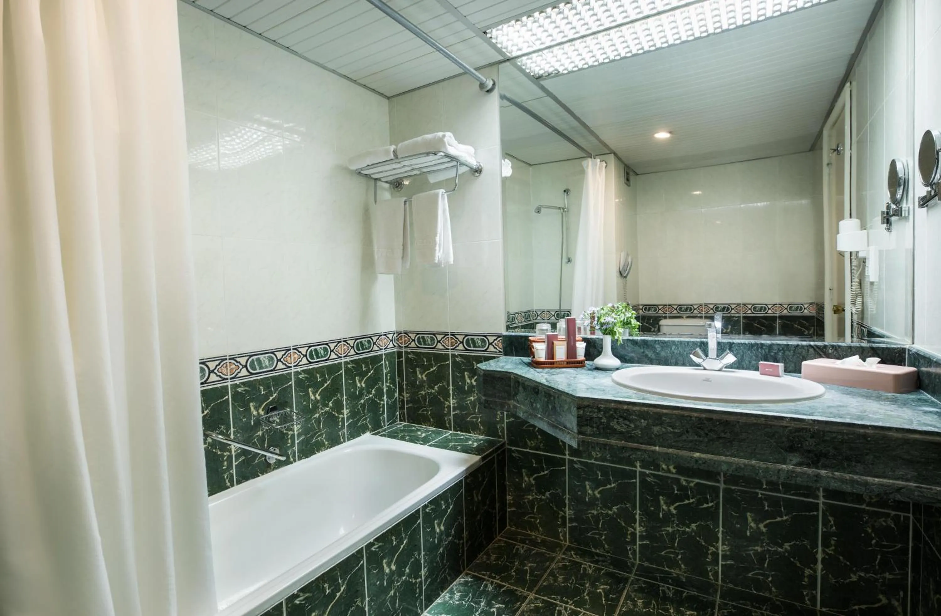 Bathroom in Pyramisa Island Hotel Aswan