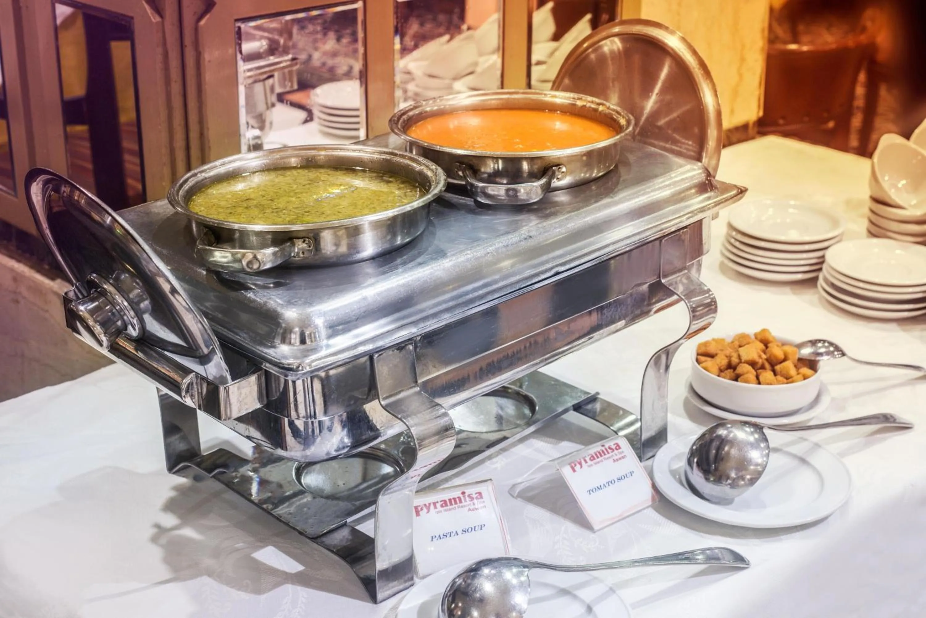 Restaurant/places to eat in Pyramisa Island Hotel Aswan