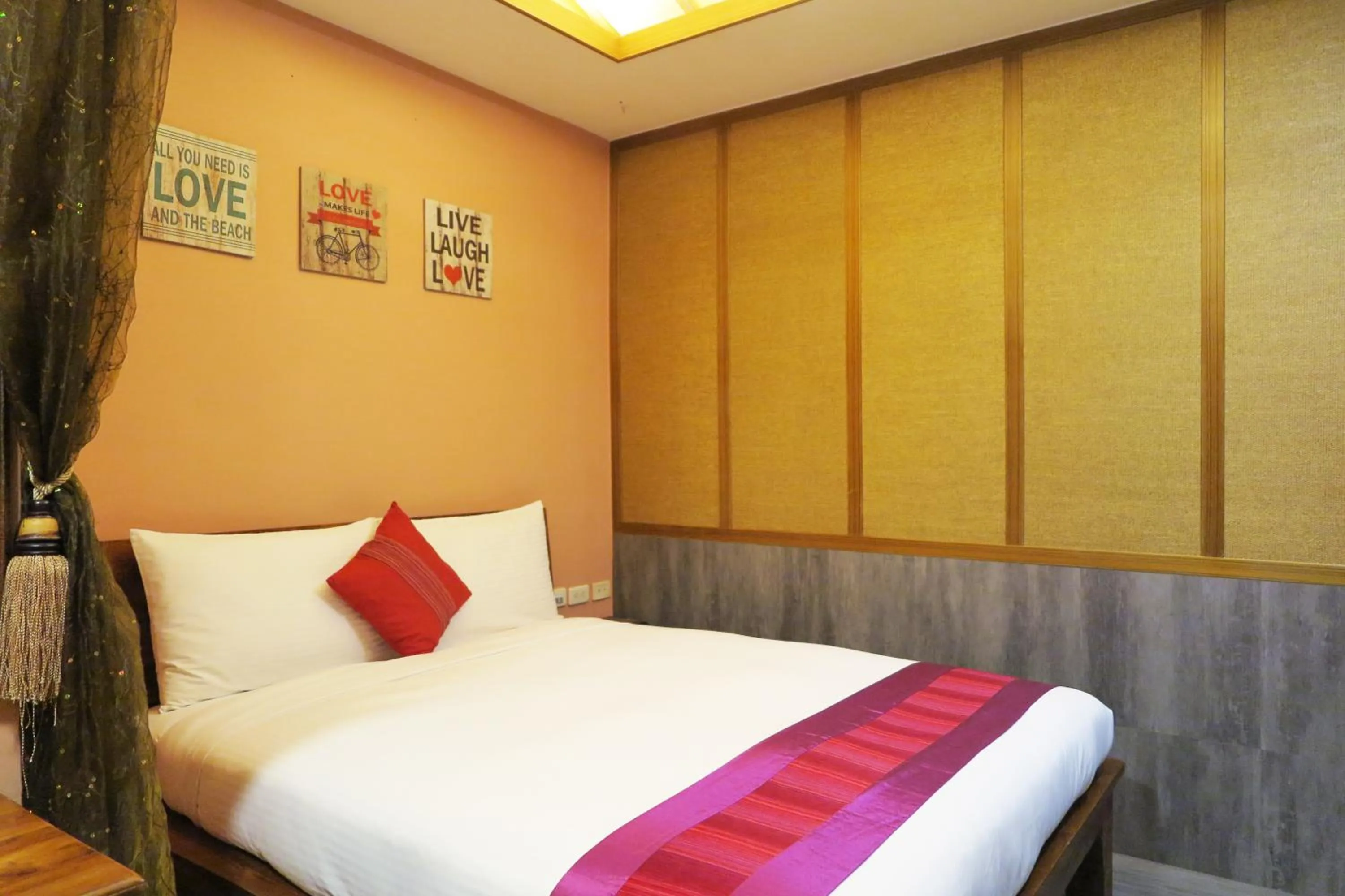 Bed in Kenting Sin Sin Hotel