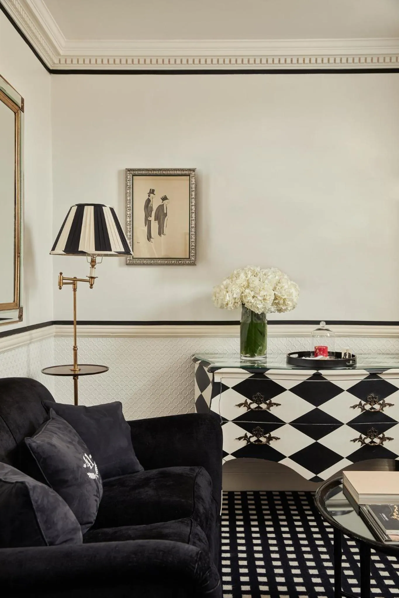 Photo of the whole room in 41