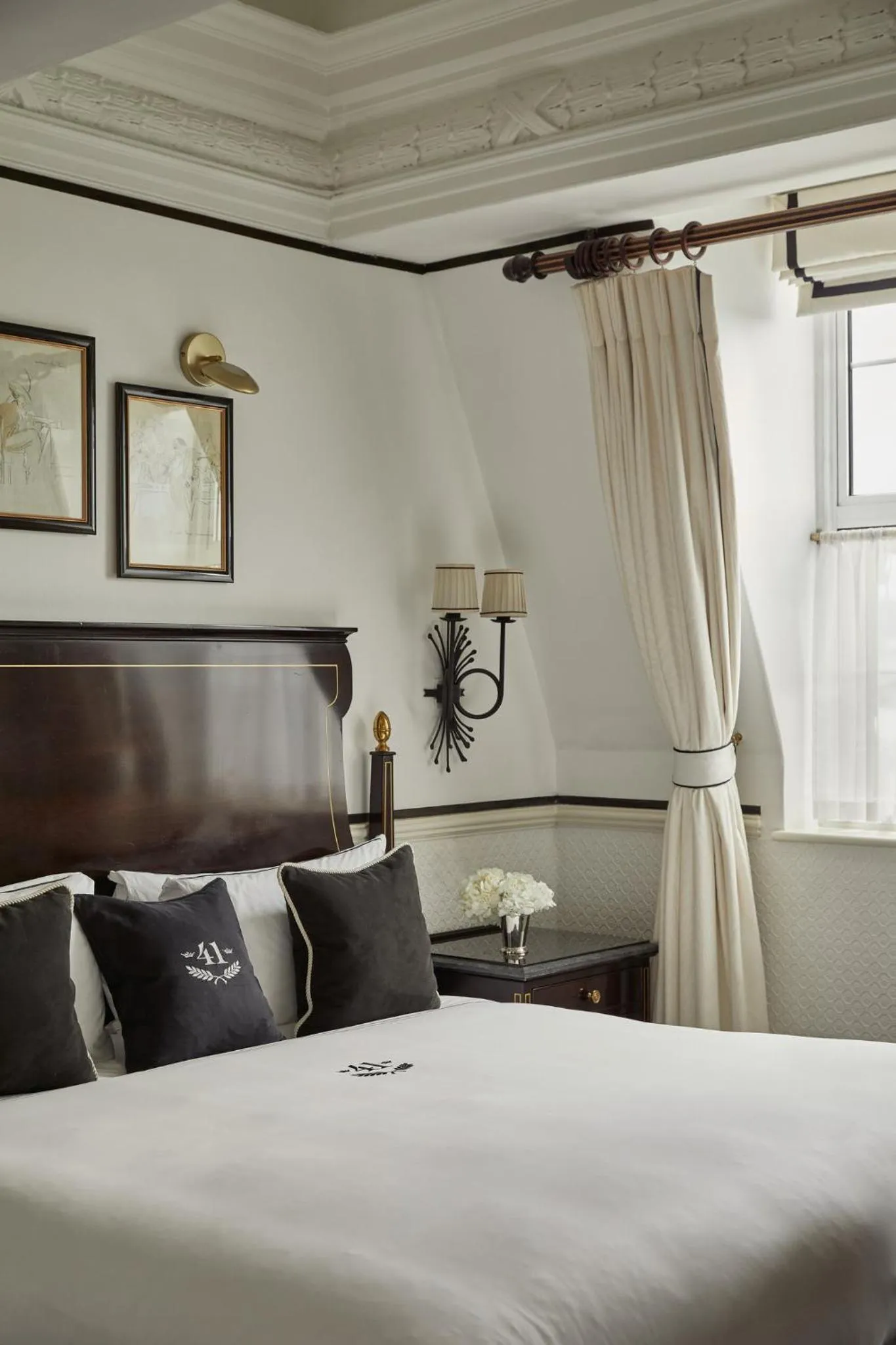 Photo of the whole room, Bed in 41