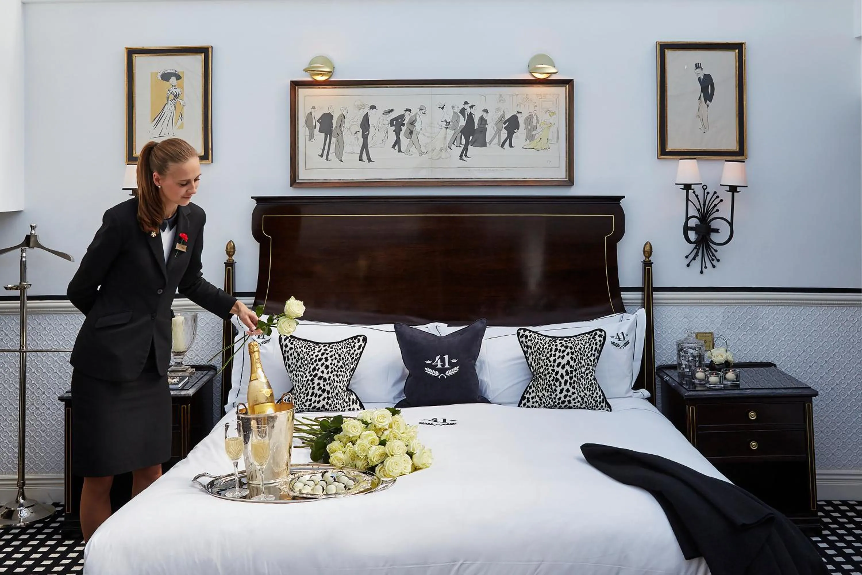 Photo of the whole room, Bed in 41