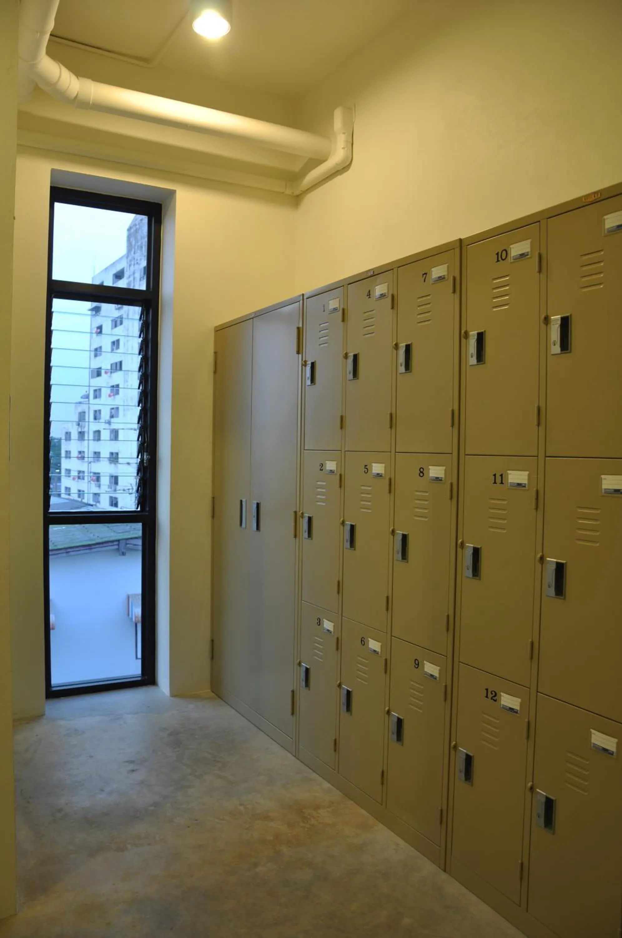 Area and facilities in Udee Bangkok Hostel