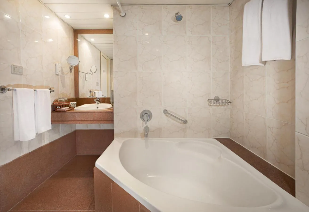 Bathroom in Pyramisa Hotel Luxor