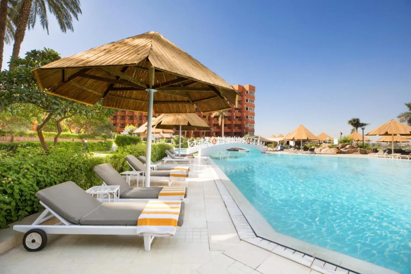 Swimming pool in Pyramisa Hotel Luxor