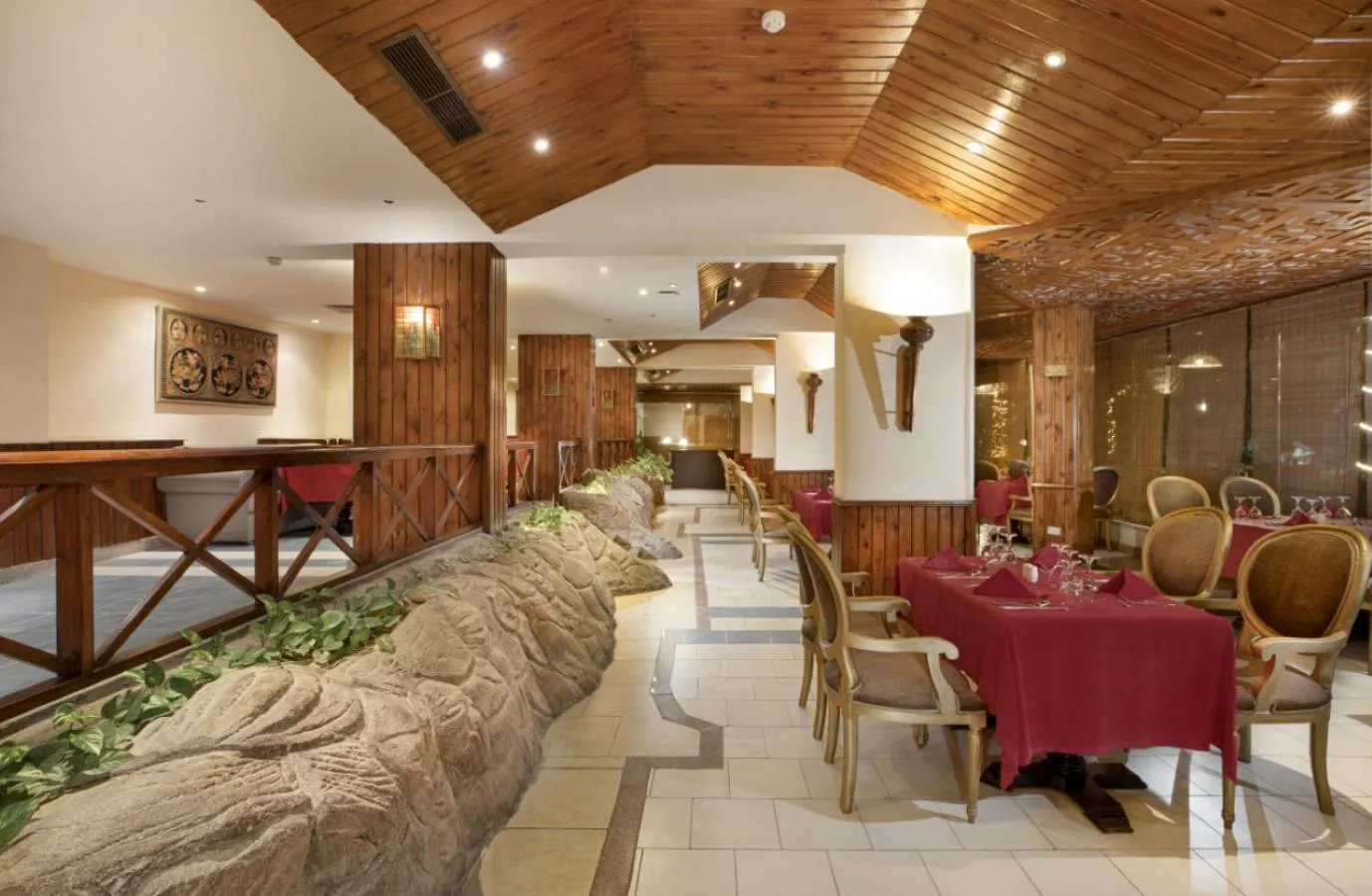 Restaurant/places to eat in Pyramisa Hotel Luxor