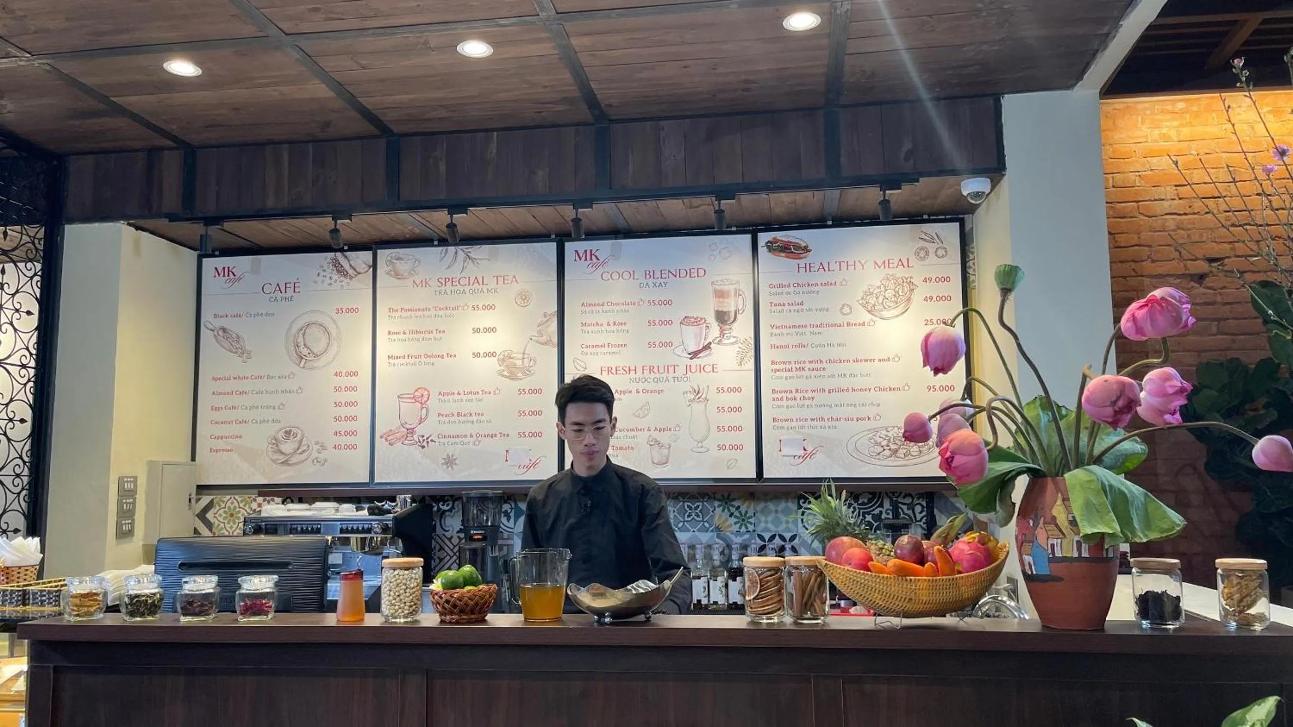 Lounge or bar in MK Premier Boutique Hotel