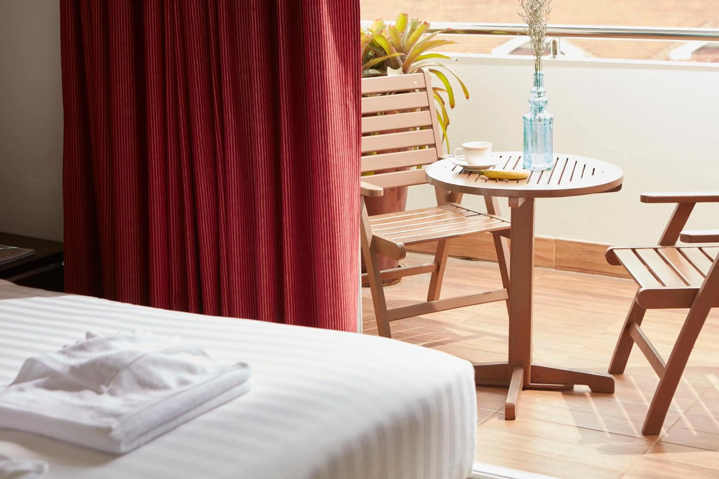 Bed in Rhienchai Place Hotel