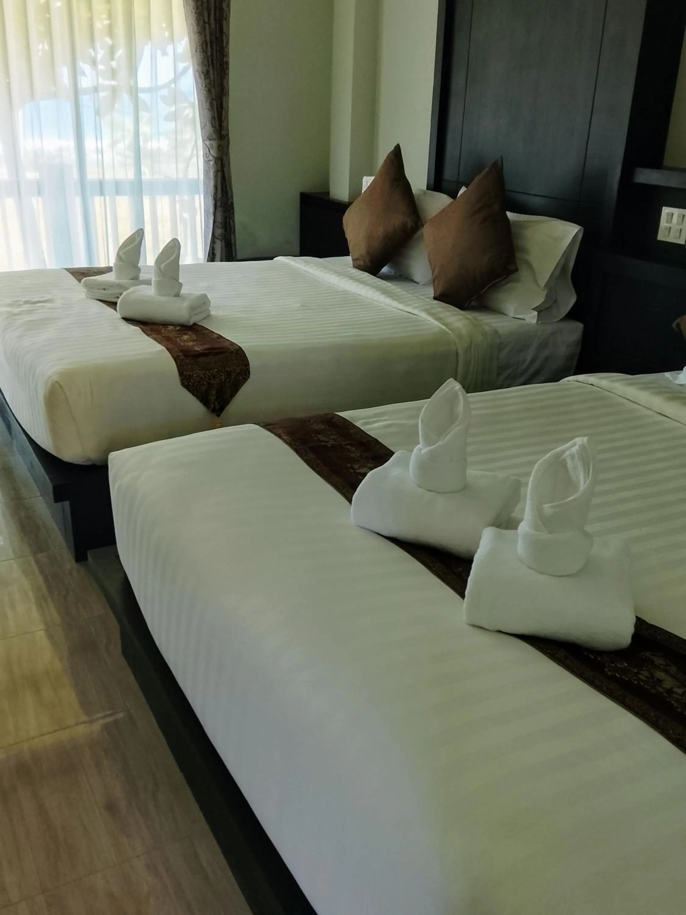 Bed in The Sea @ Lanta Hotel