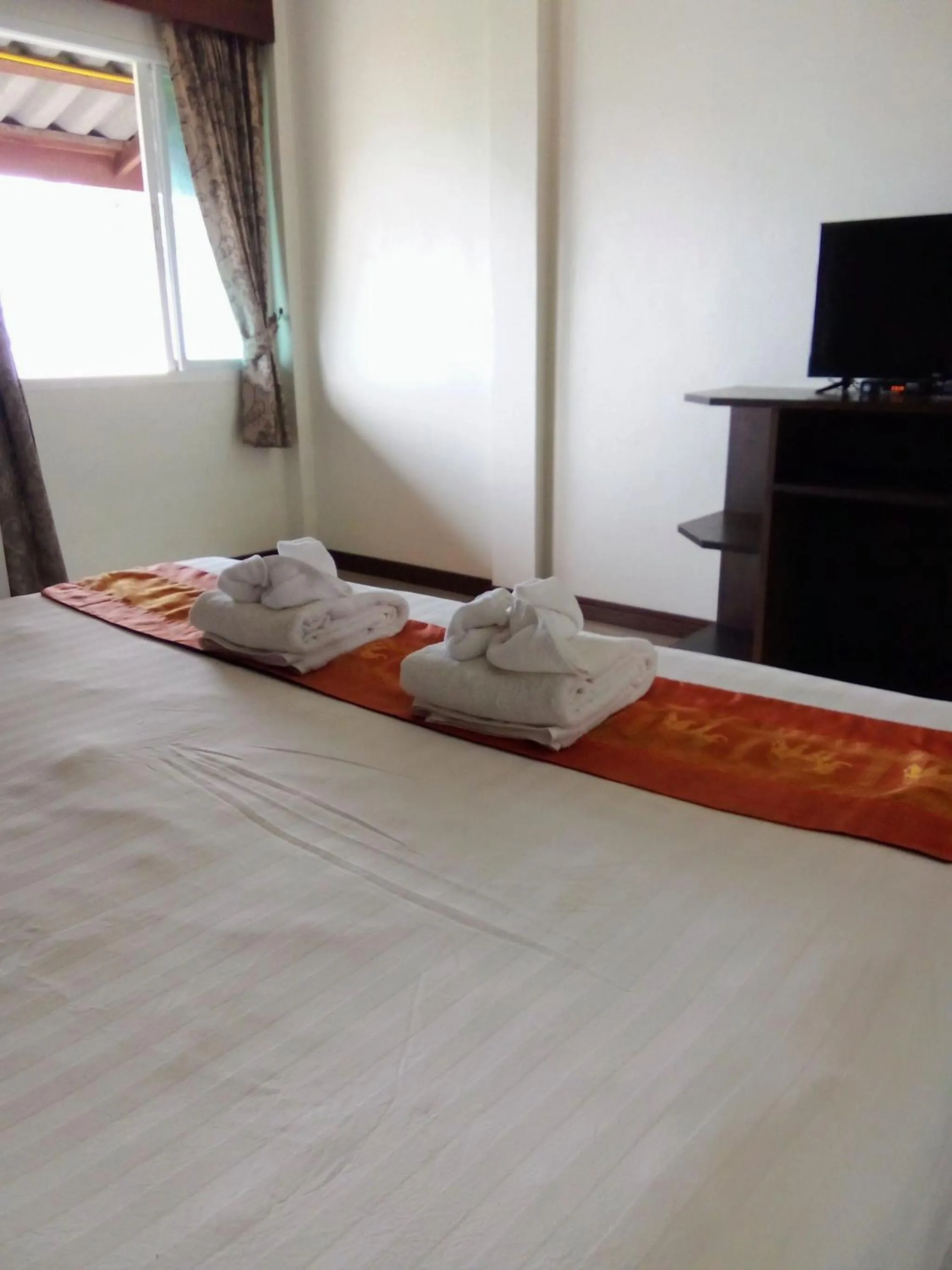 Bed in The Sea @ Lanta Hotel