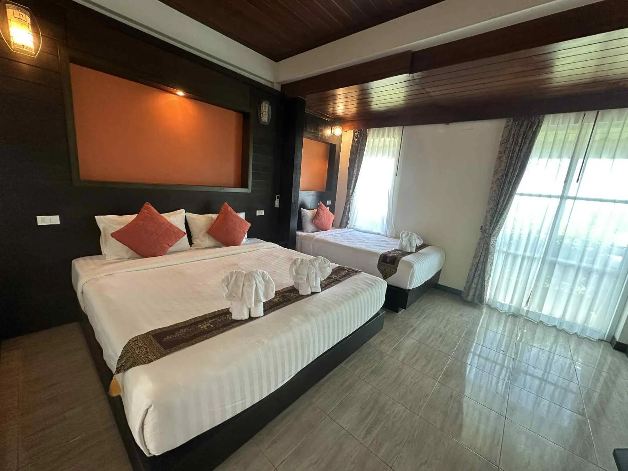 Bed in The Sea @ Lanta Hotel