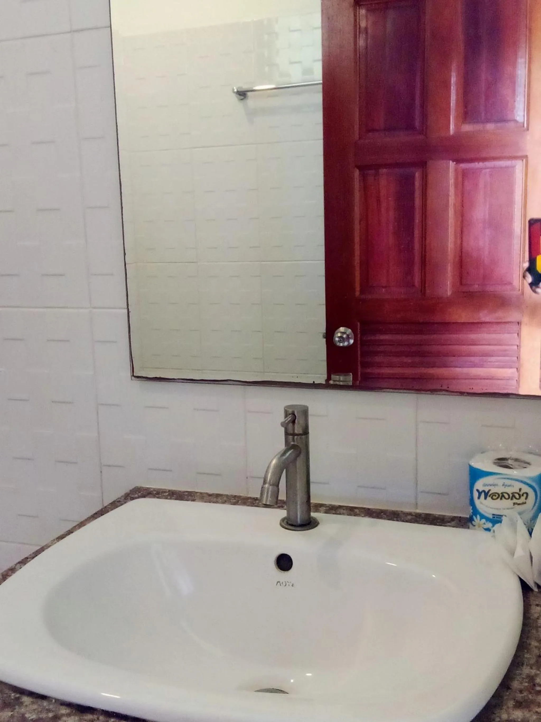 Bathroom in The Sea @ Lanta Hotel