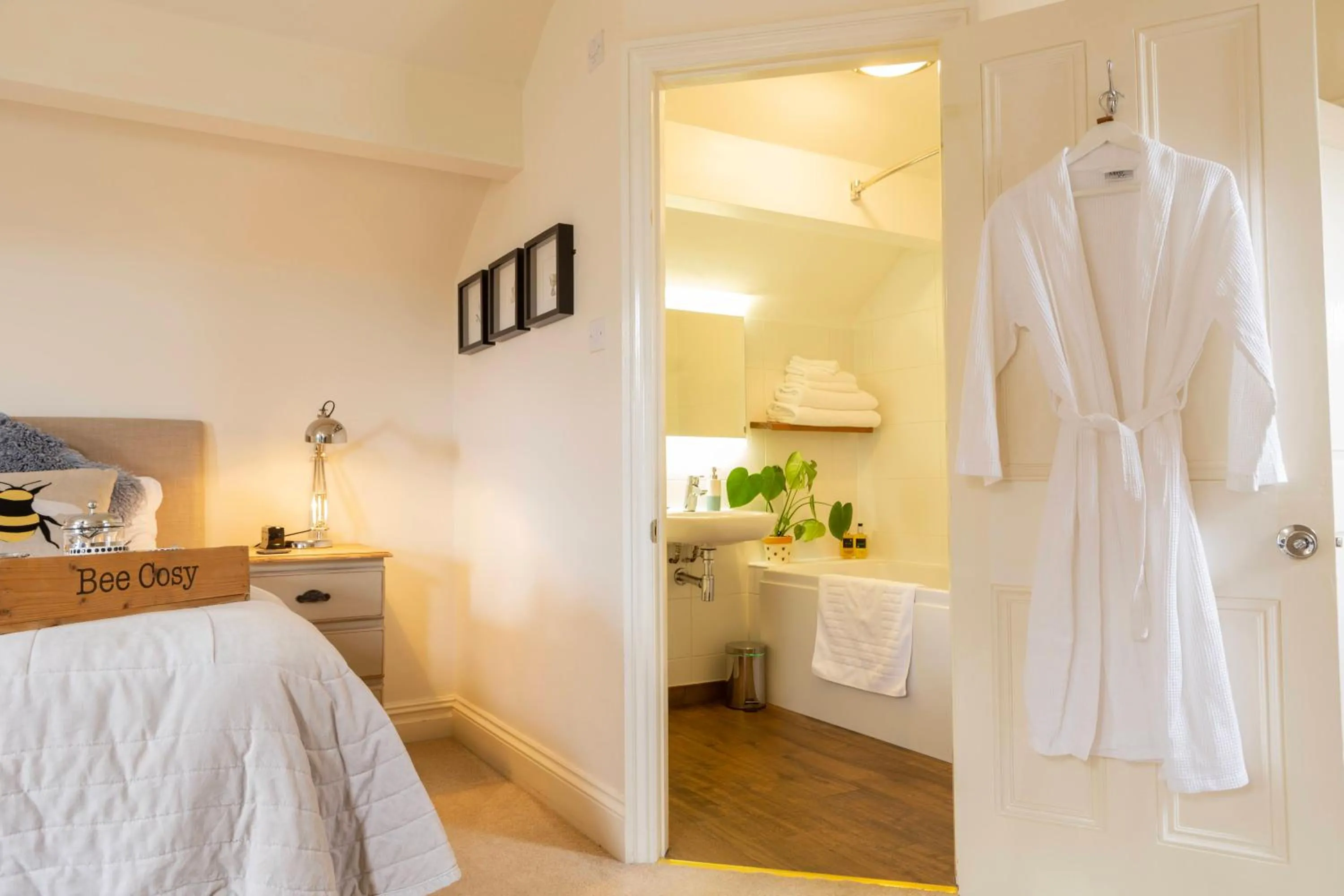 Property building, Bed in The Hive at 52