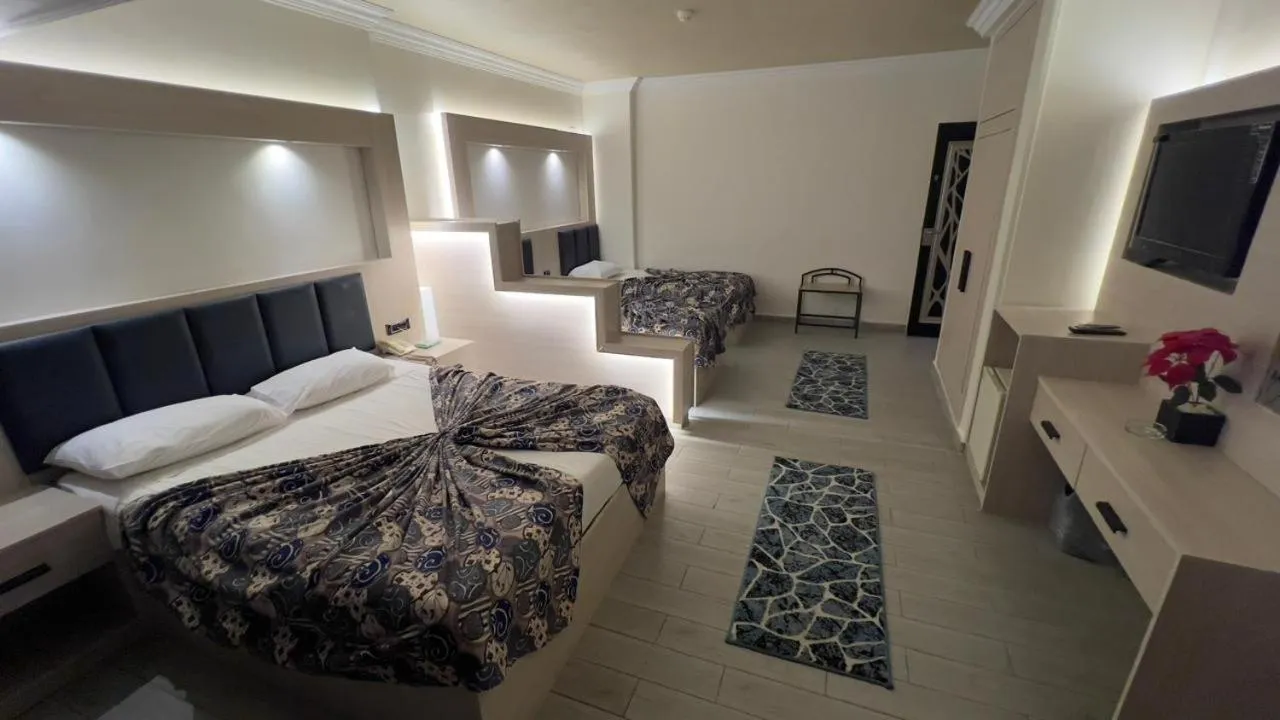 Bed in Havana Hotel Cairo