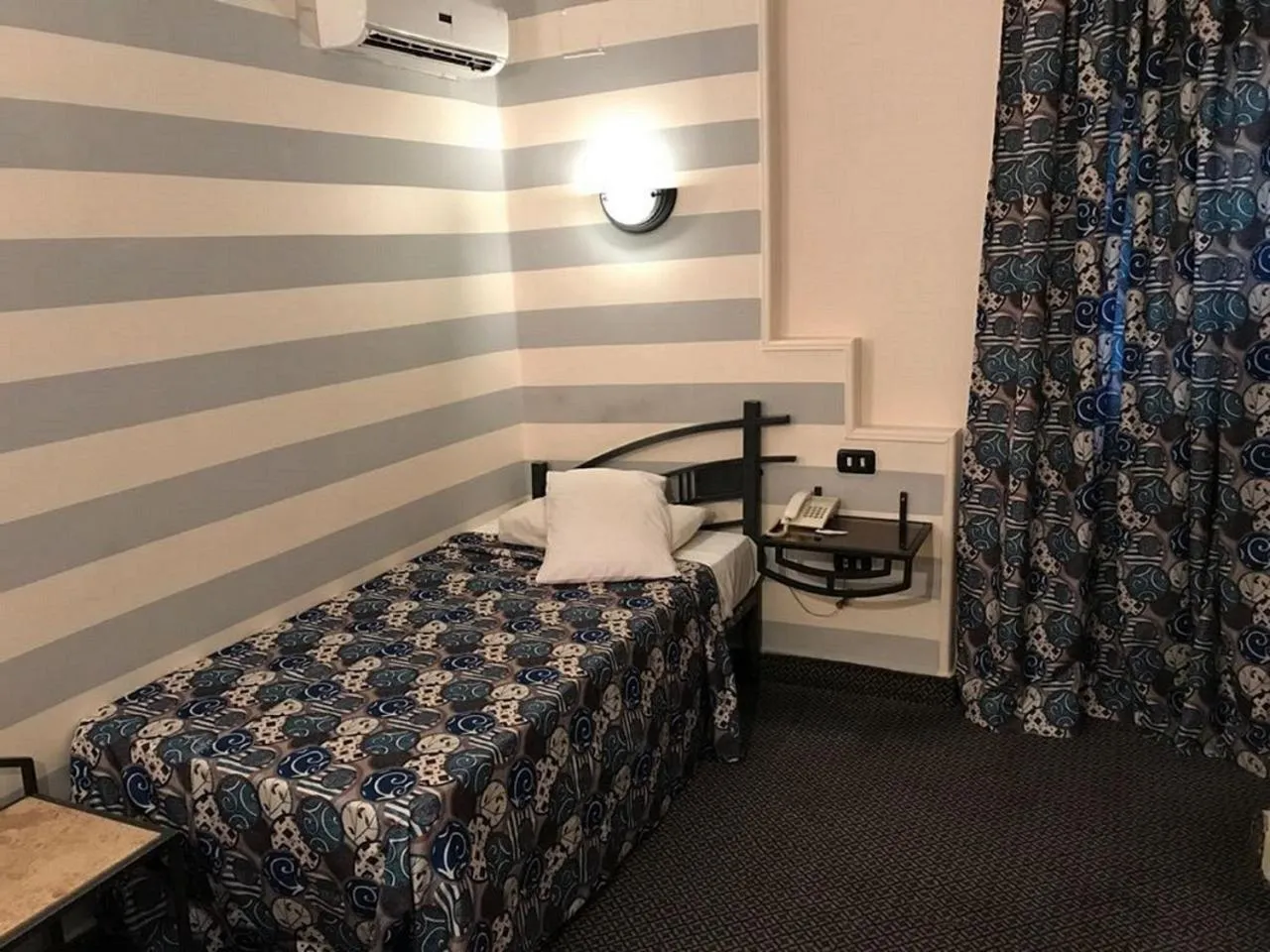 Bedroom, Bed in Havana Hotel Cairo