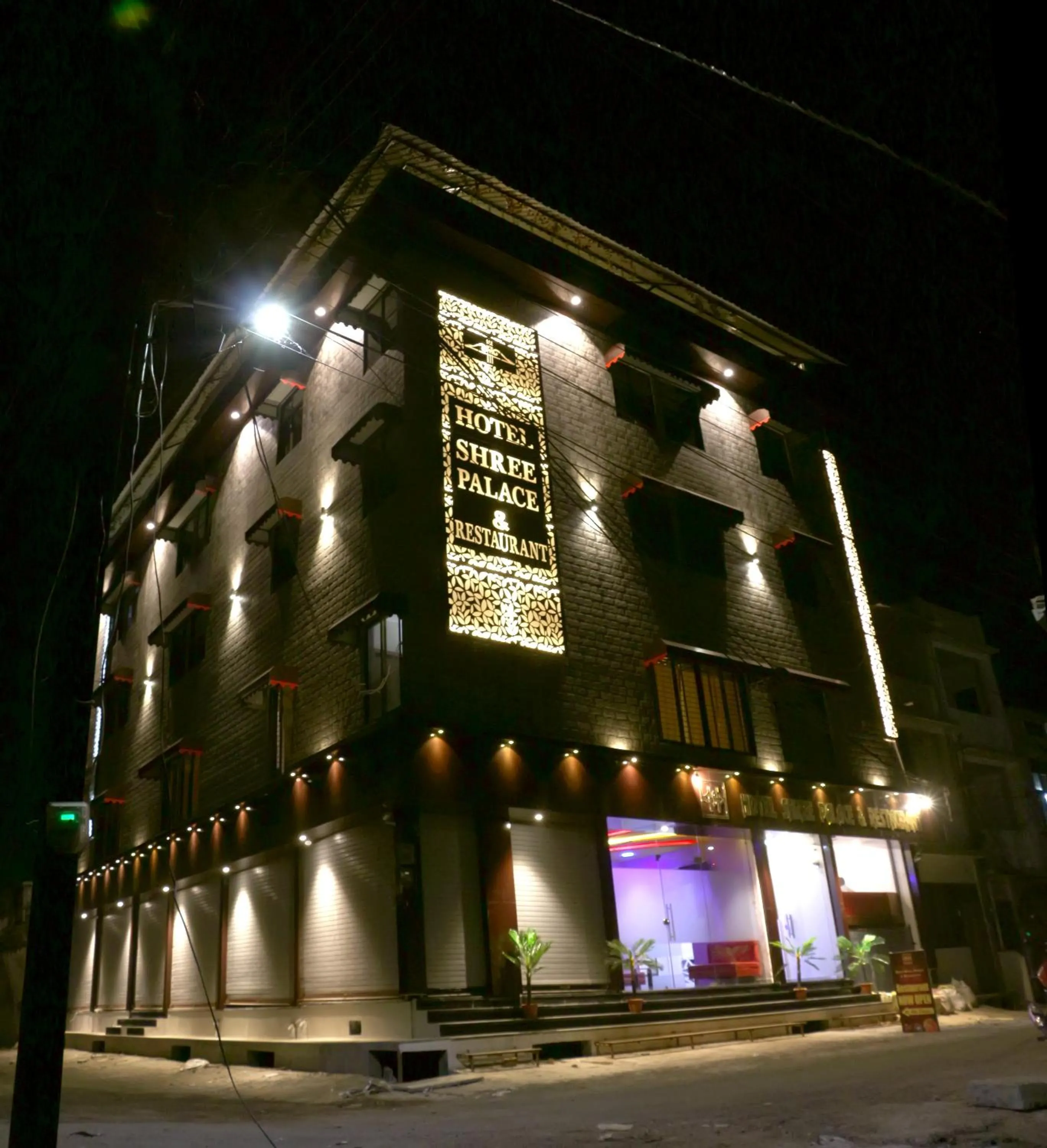 Hotel SHREE PALACE