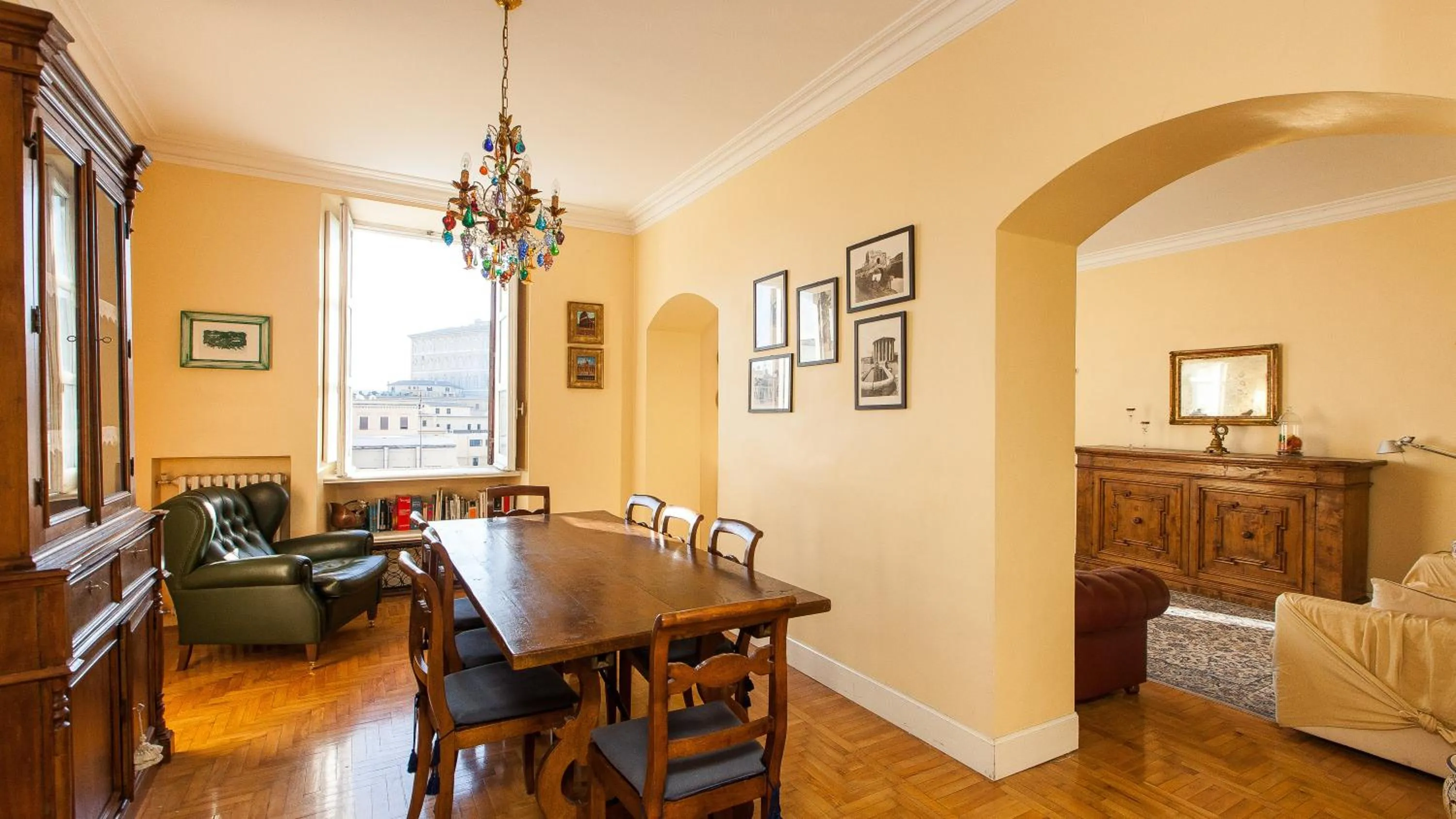 Living room in Rental in Rome Risorgimento view Aparment