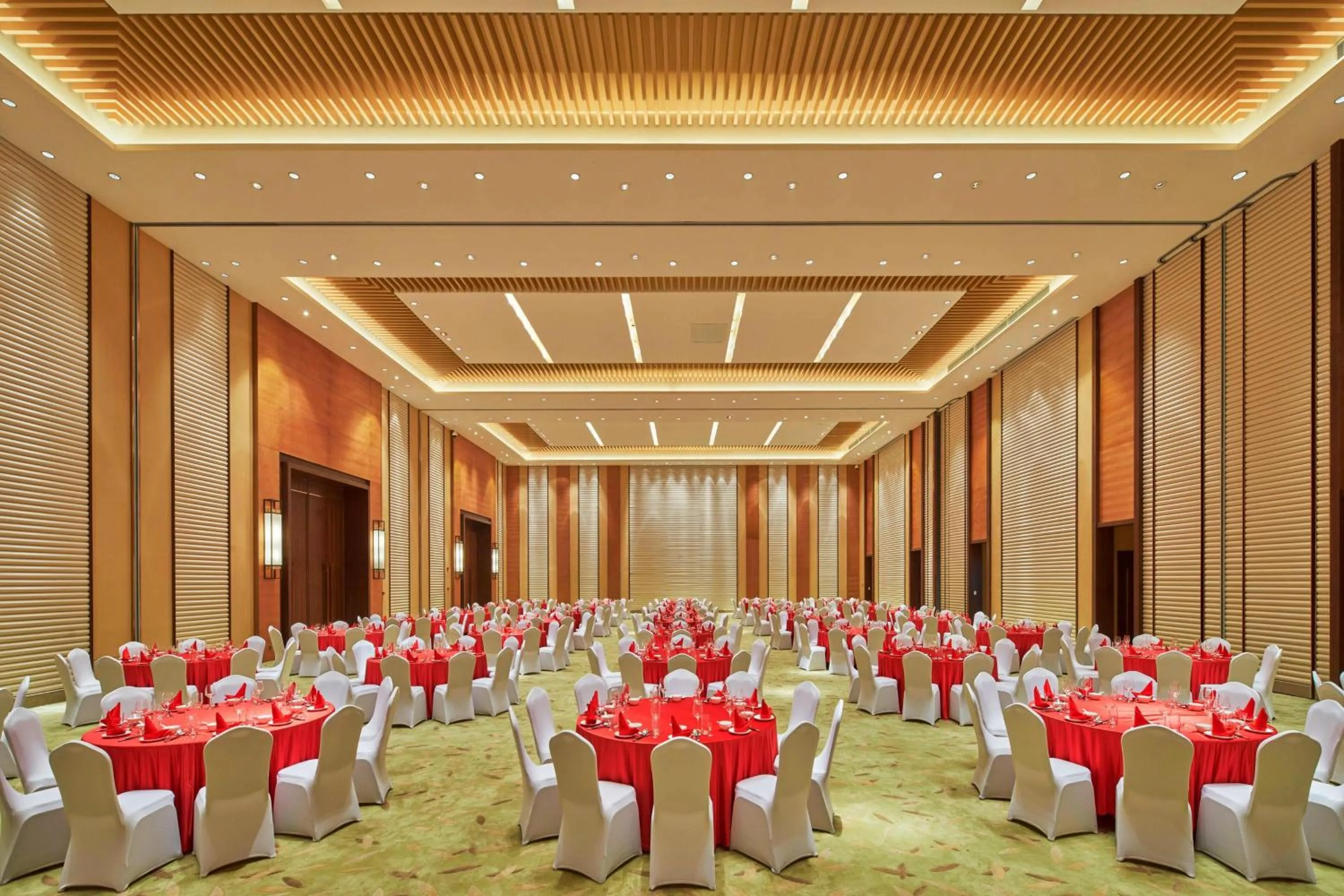 Meeting/conference room in Four Points by Sheraton Chengdu, Pujiang Resort