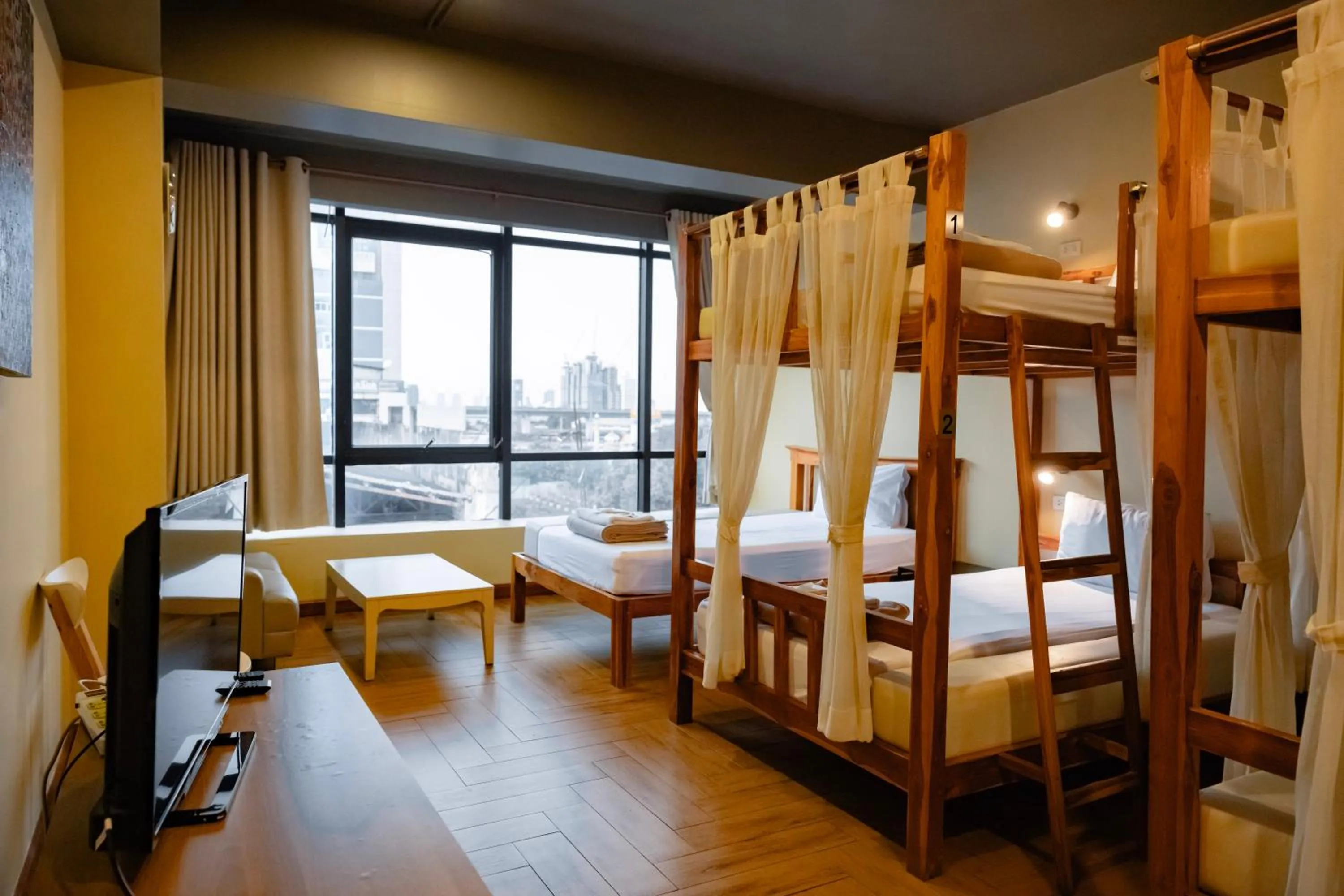 TV and multimedia, Bed in Metro Pratunam Boutique Hotel