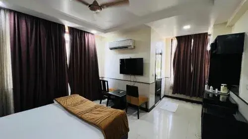 Aadhar Hotel Aadhar Hotel