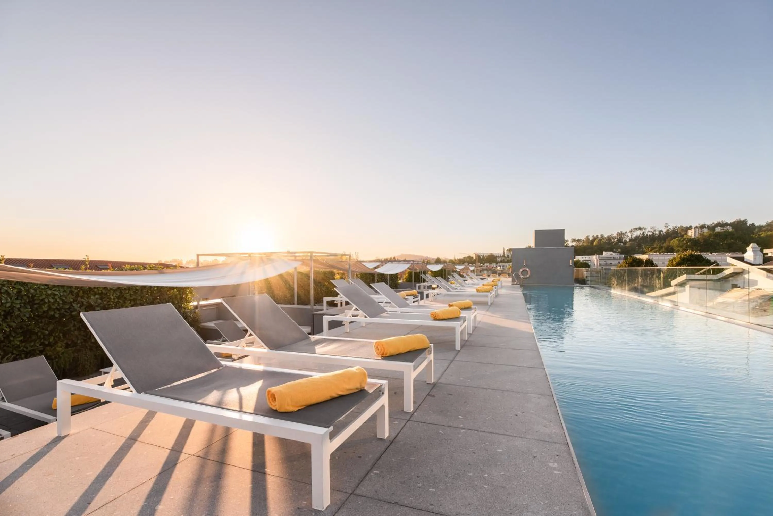 Swimming pool in Eurostars Santa Luzia