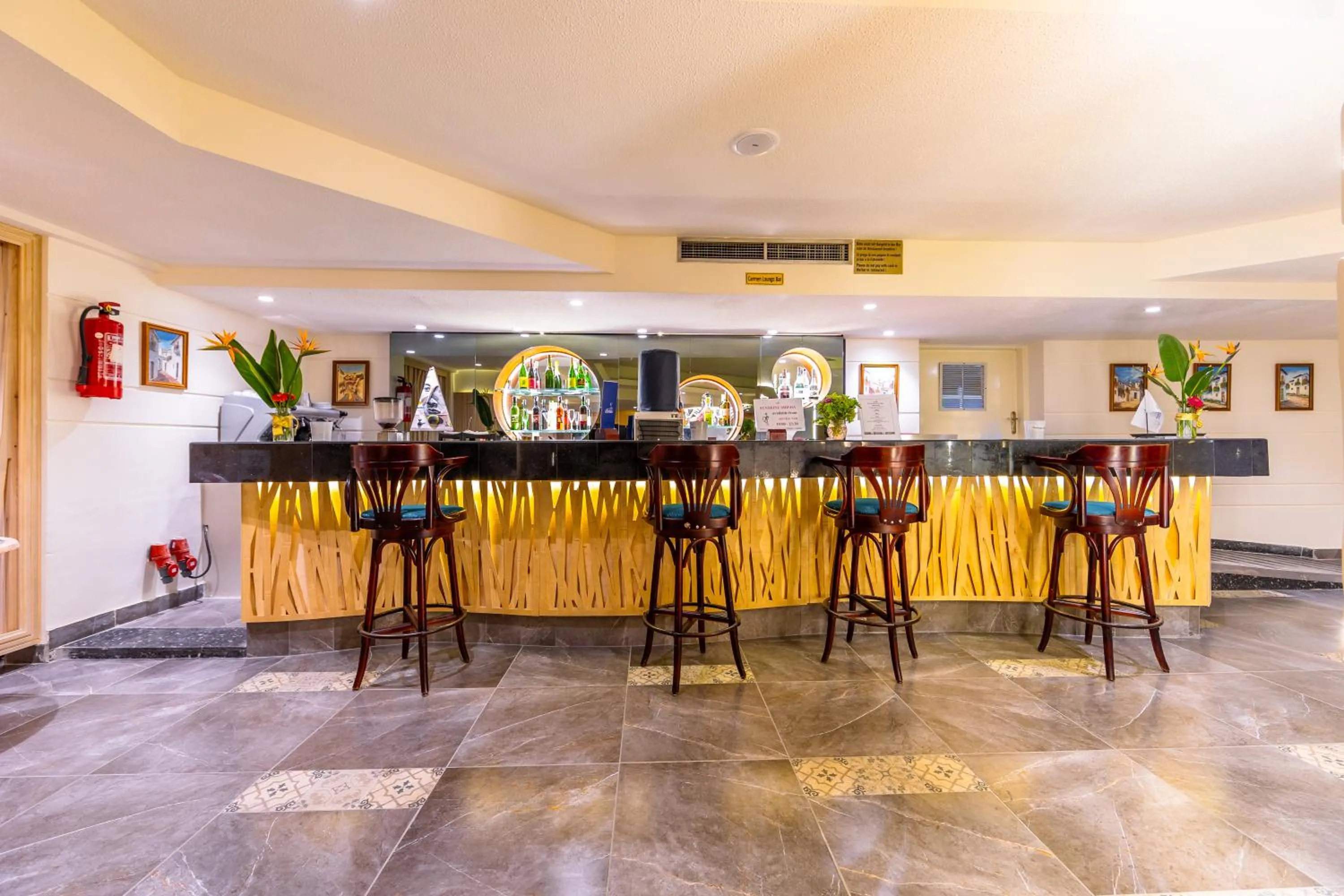 Lounge or bar in Flamenco Beach & Resort Quseir