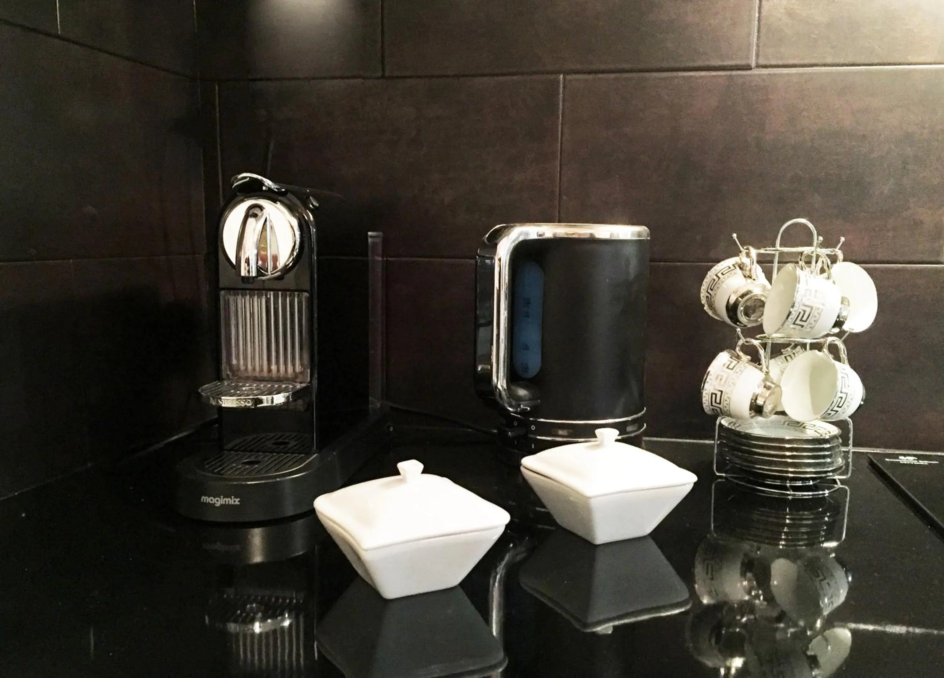 Coffee/tea facilities in Les Remparts Antibes Location