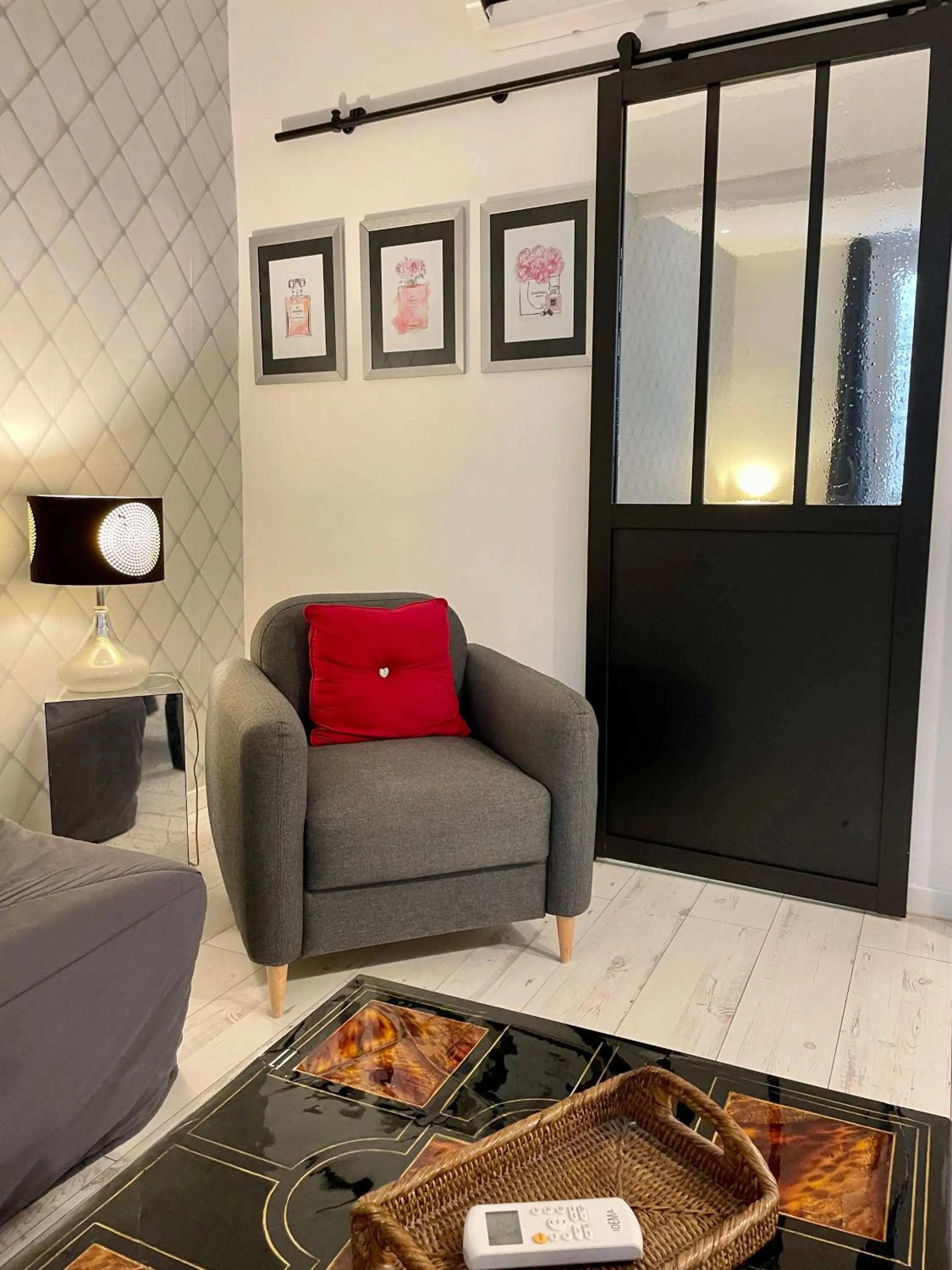 Bathroom in Les Remparts Antibes Location