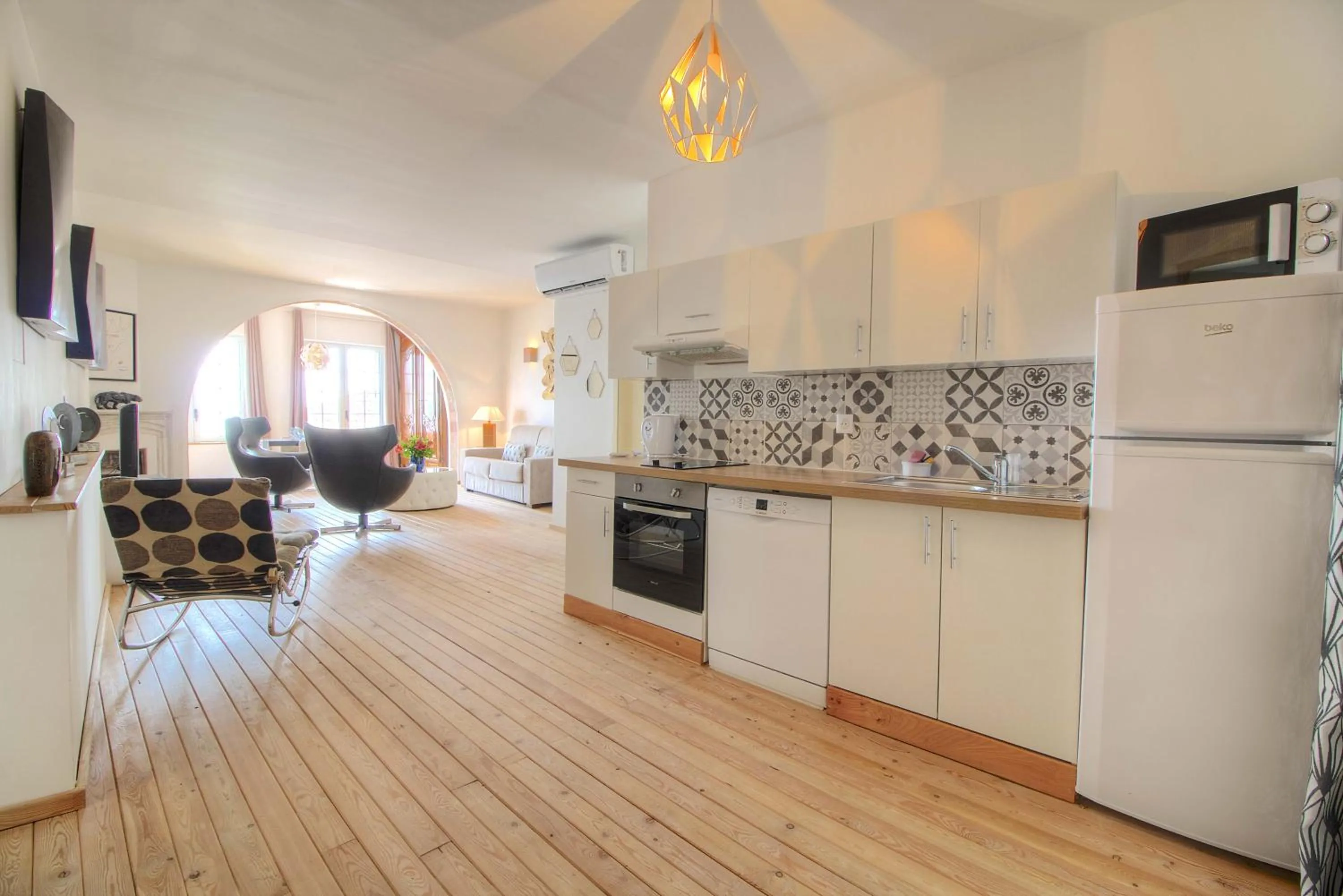 Kitchen or kitchenette in Les Remparts Antibes Location