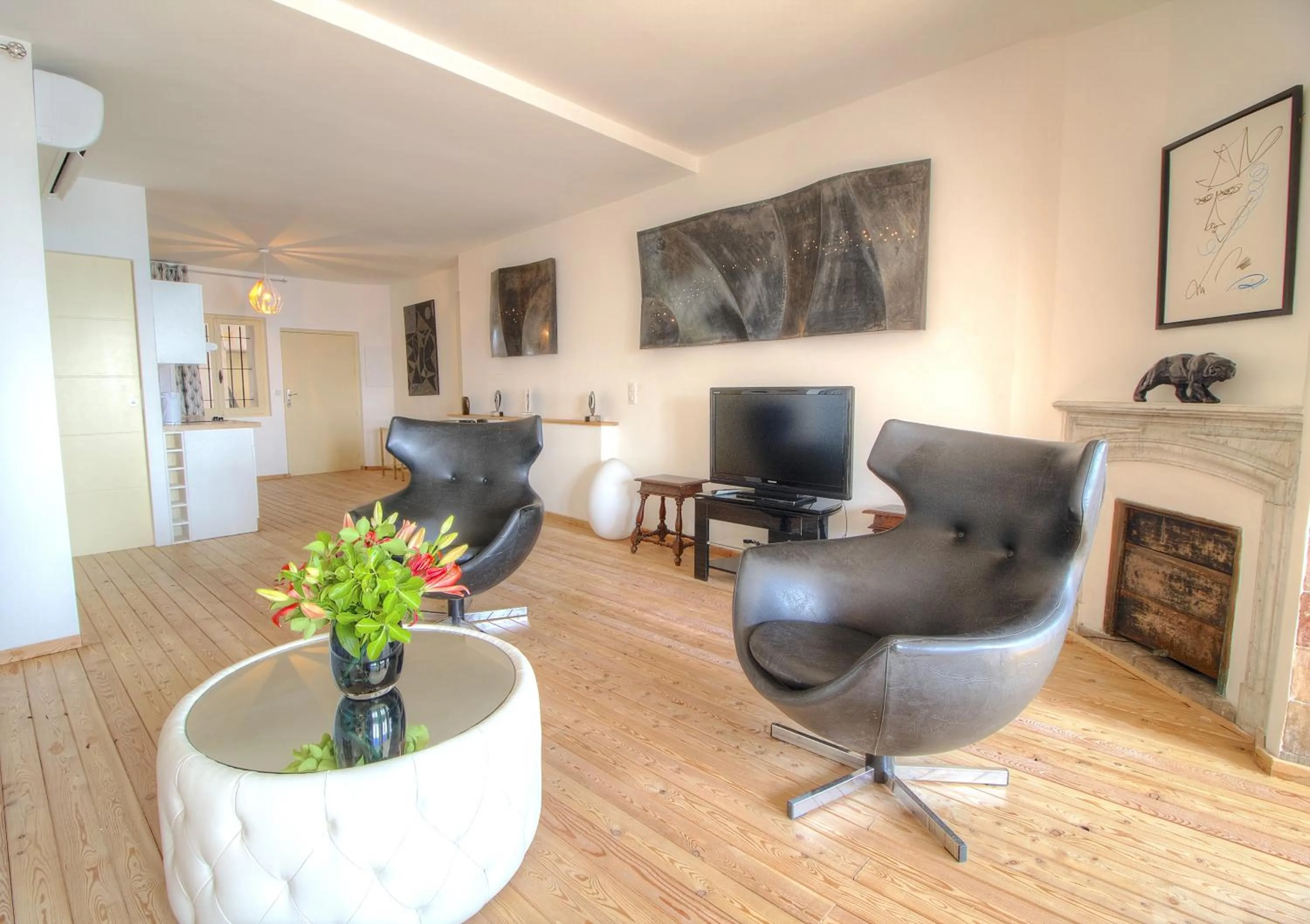 Living room in Les Remparts Antibes Location