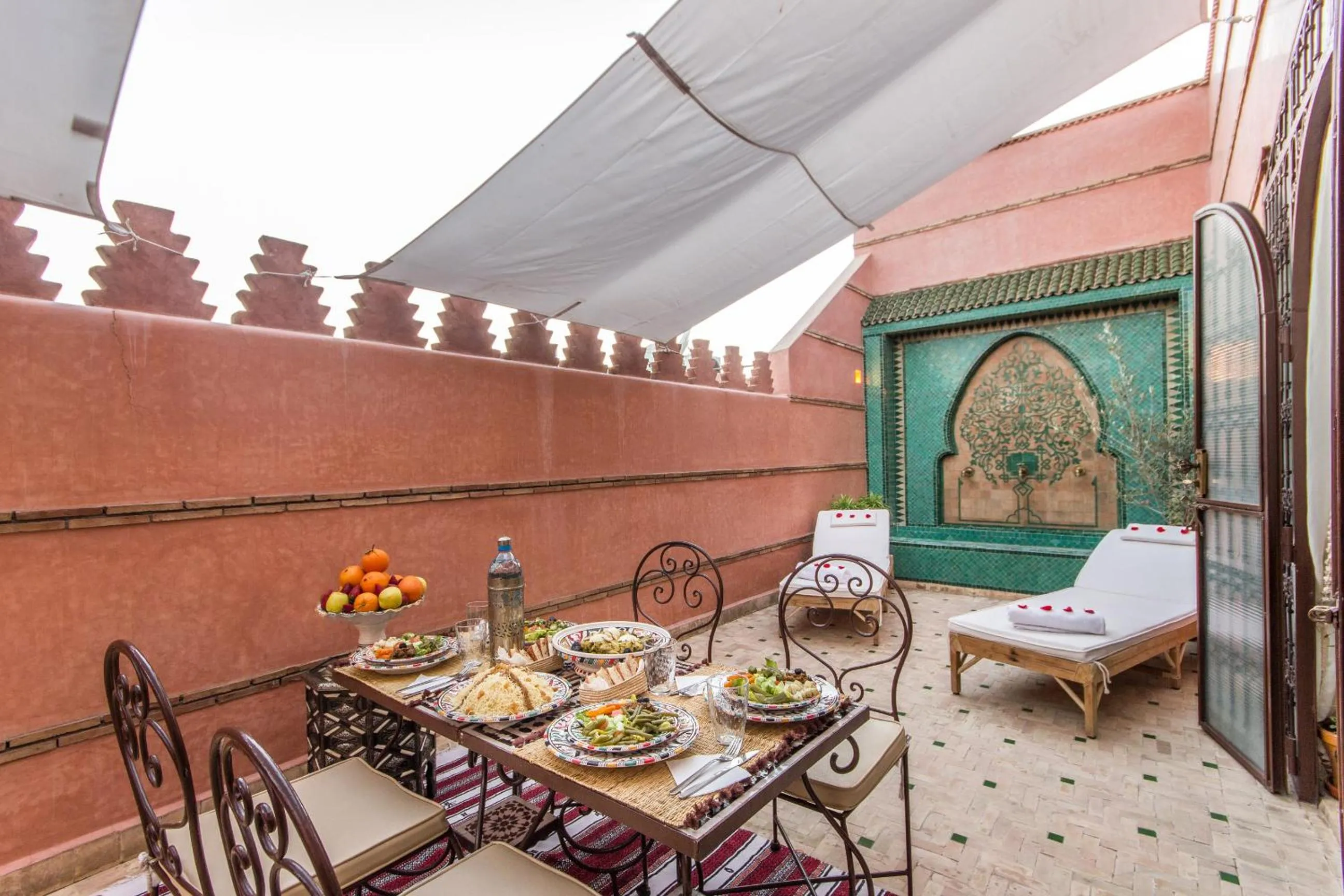 Restaurant/places to eat in Riad Lamya Marrakech