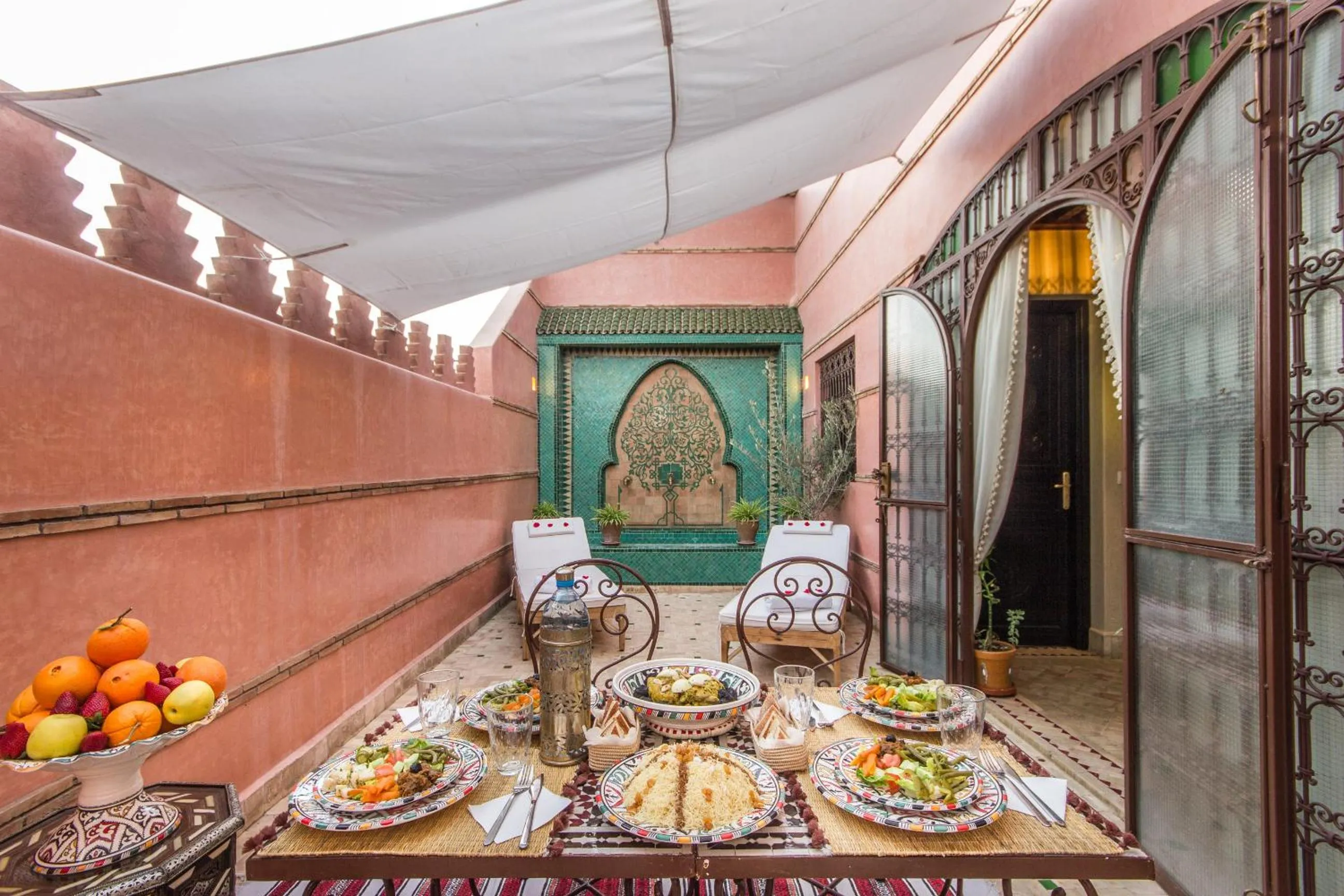 Restaurant/places to eat in Riad Lamya Marrakech