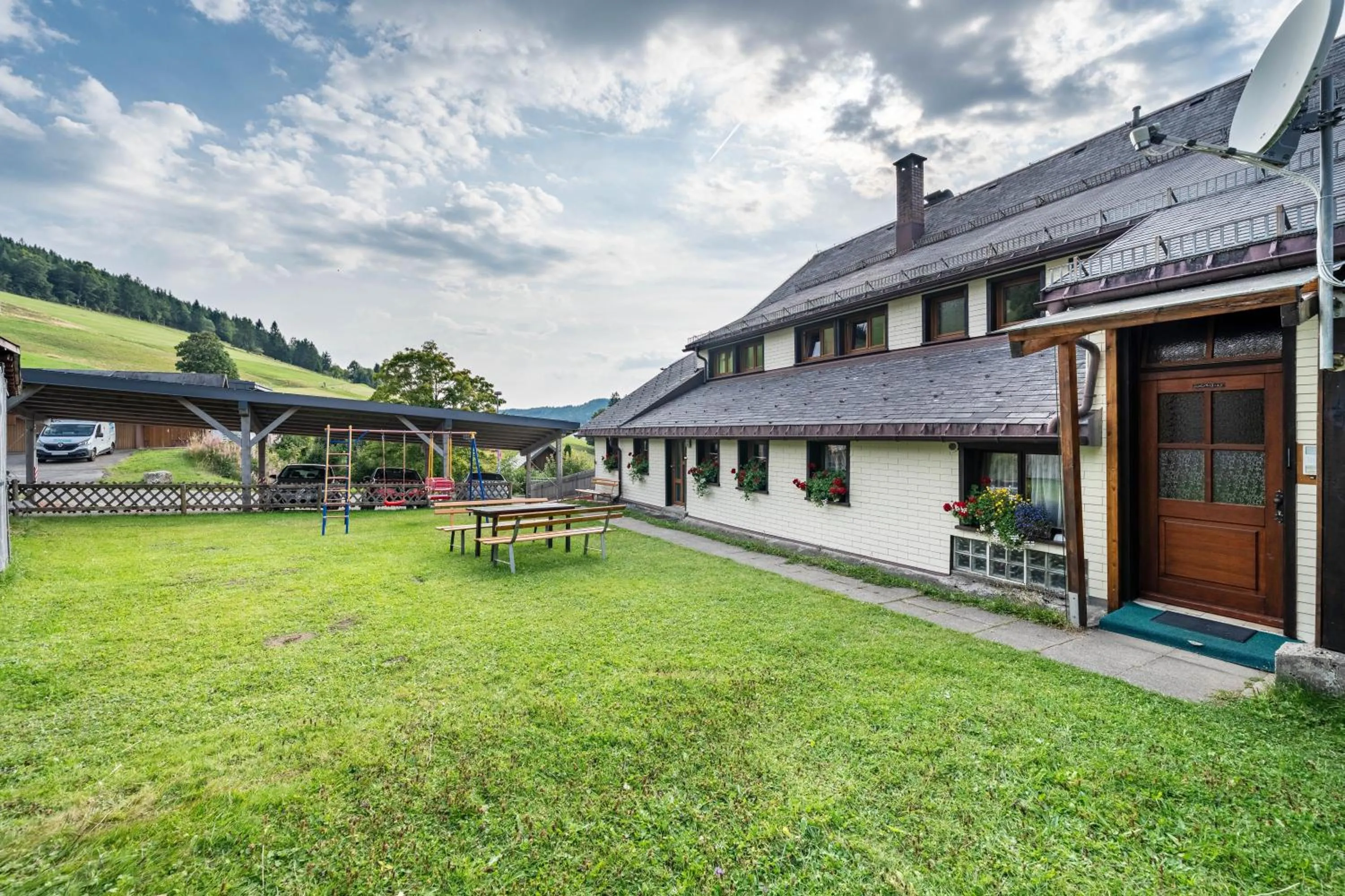 Property building in Haus Schöneck