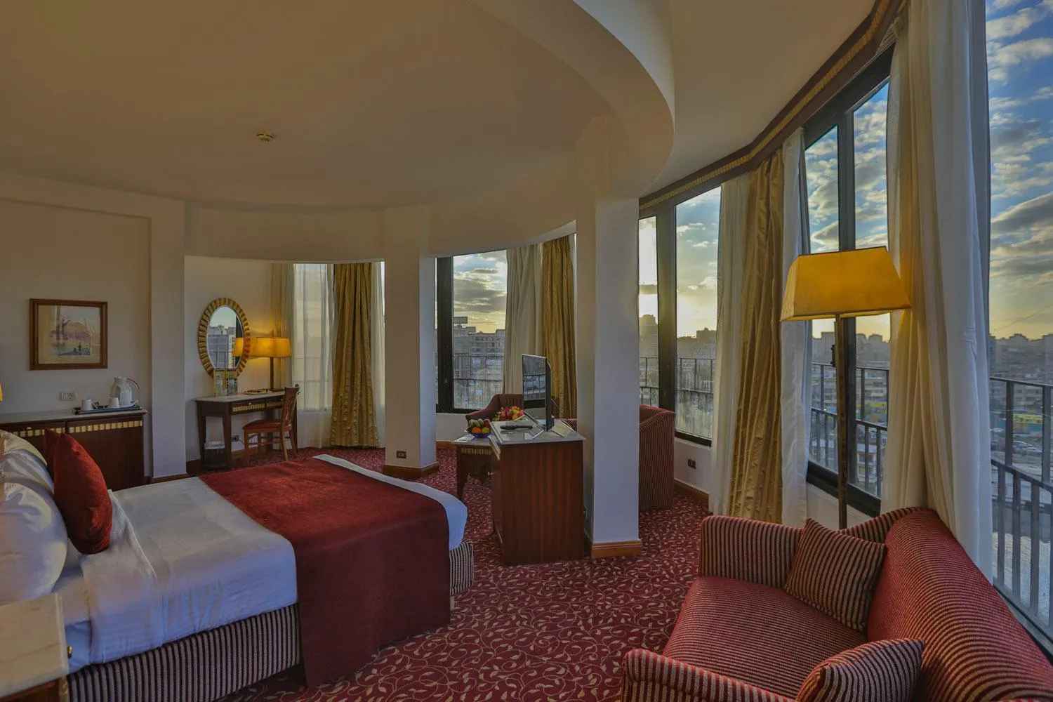 Bedroom, Bed in Hotel Flamenco Cairo