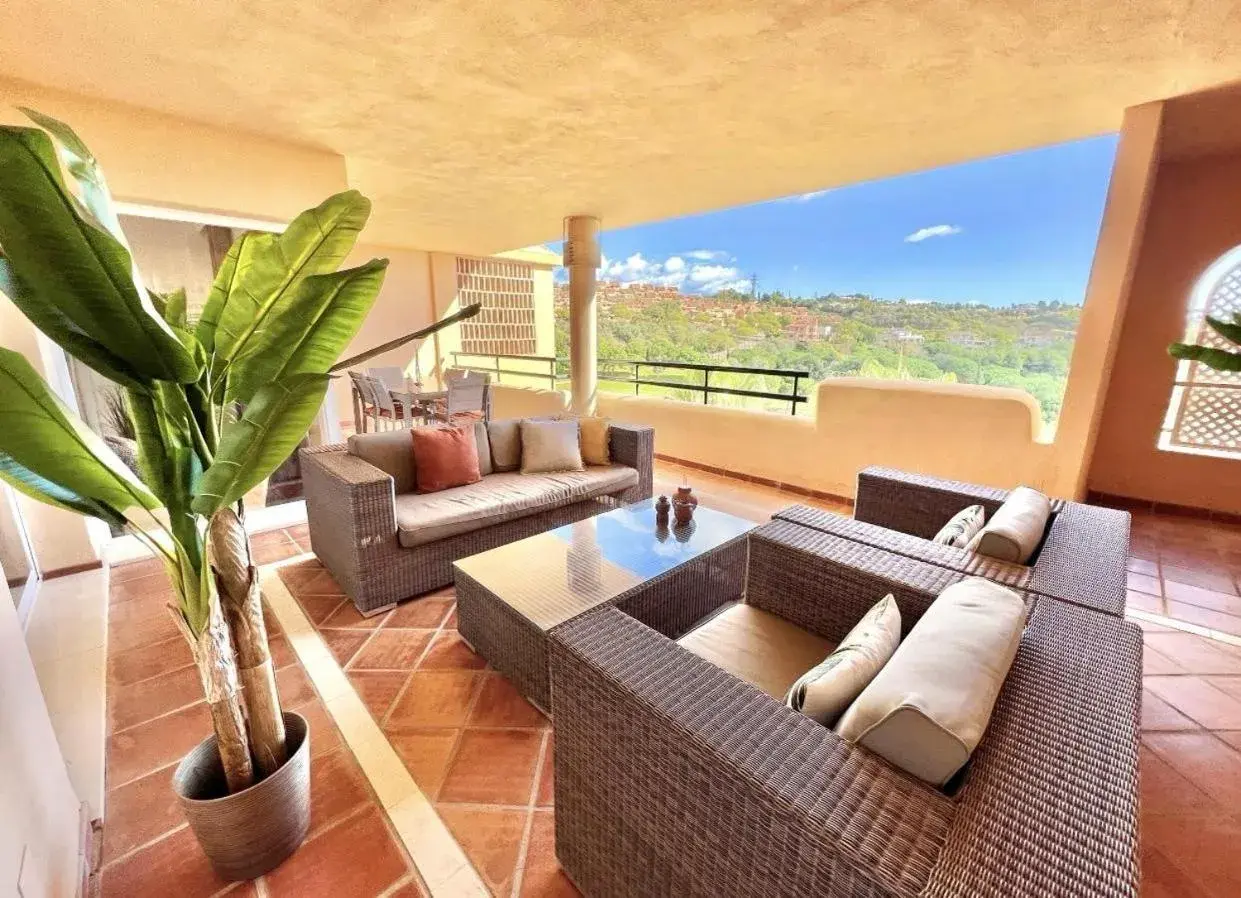 Penthouse with Sea and Golf Views 50m2 Terrace 2 Bedrooms 2 Bathrooms Elviria Penthouse with Sea and Golf Views 50m2 Terrace 2 Bedrooms 2 Bathrooms Elviria