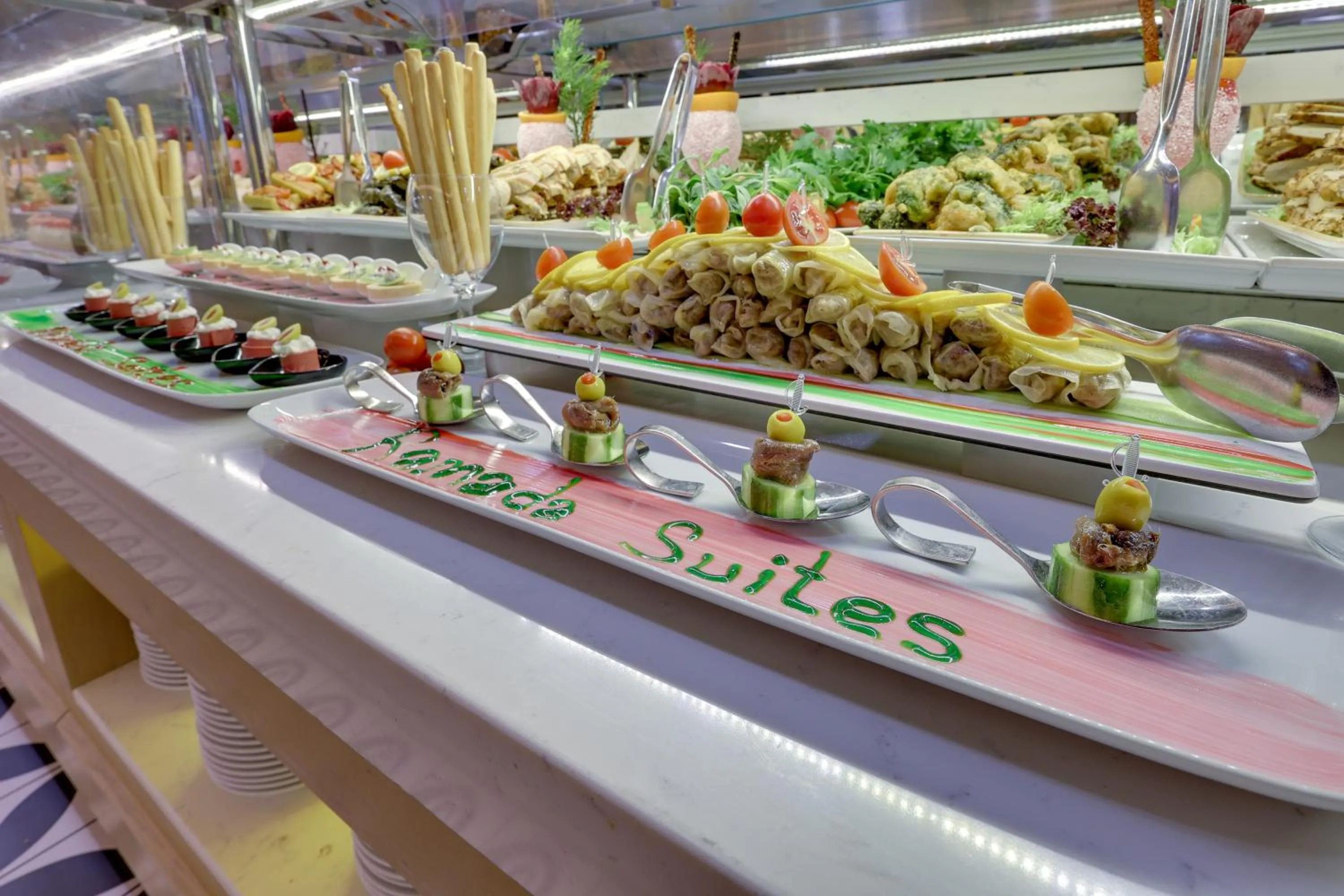 Restaurant/places to eat in Ramada Hotel & Suites by Wyndham Kusadasi