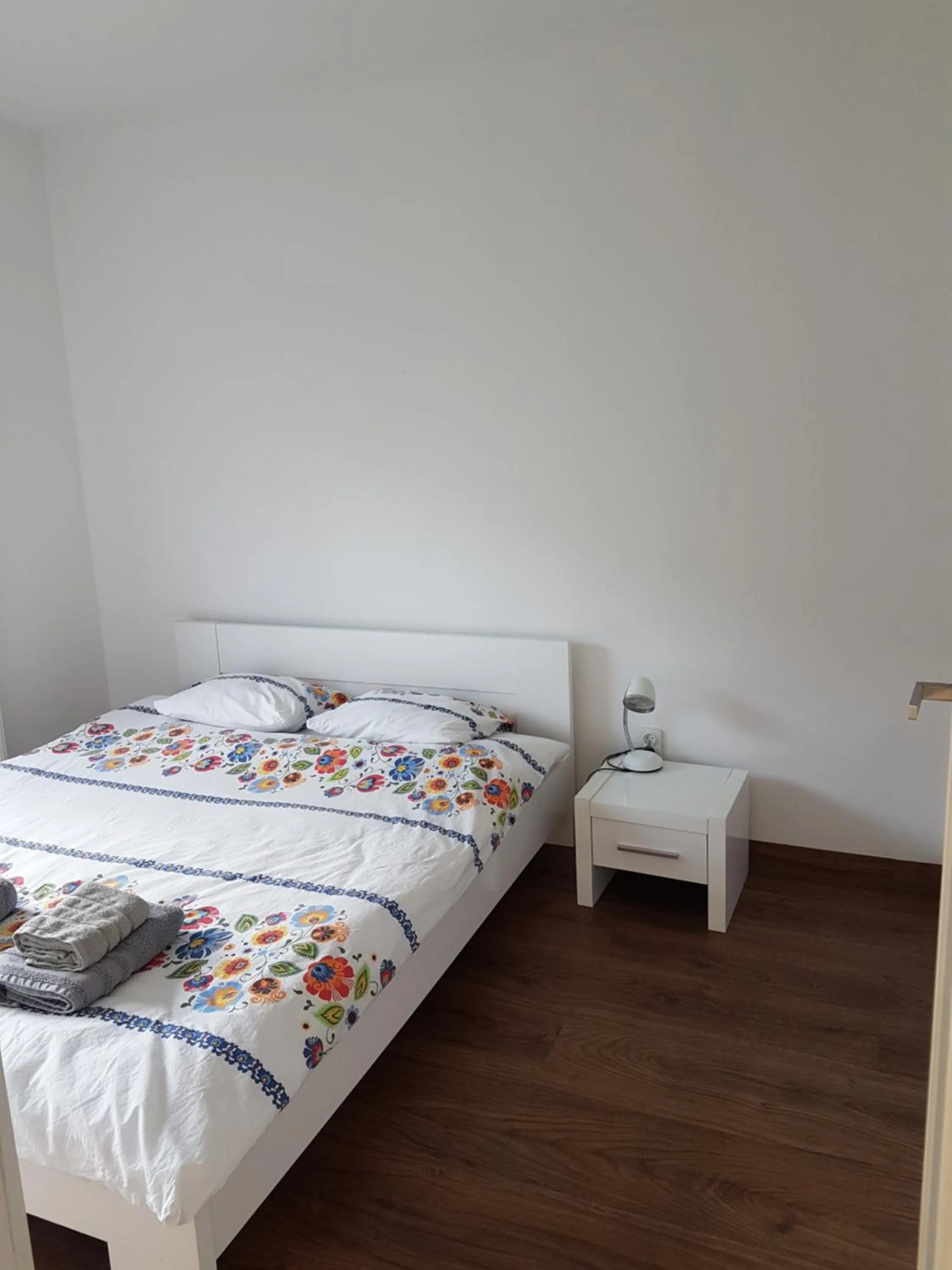 Bedroom, Bed in Cube Apartamenty