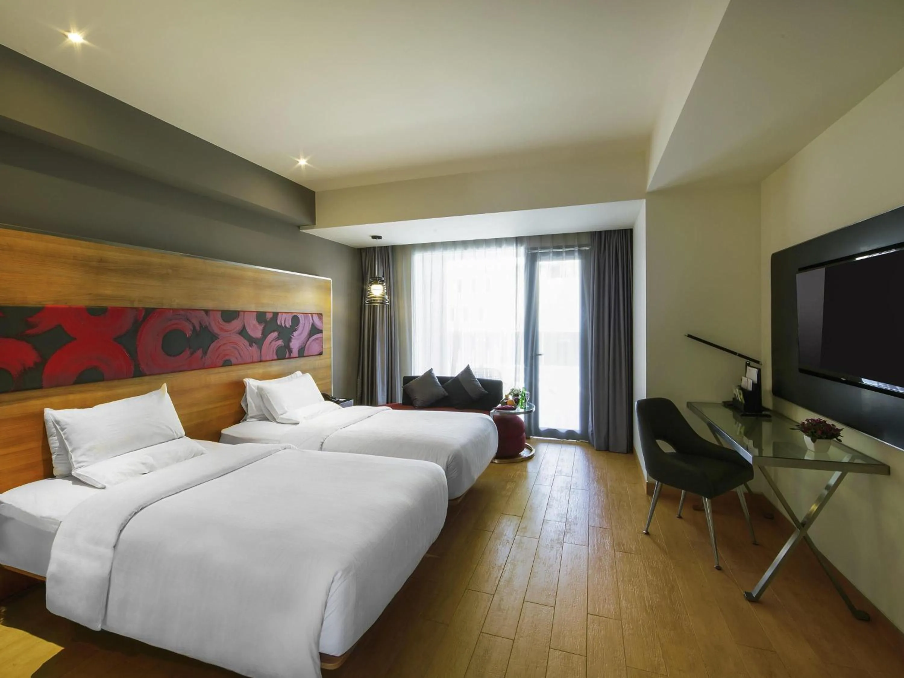 Bedroom, Bed in Novotel Pekanbaru