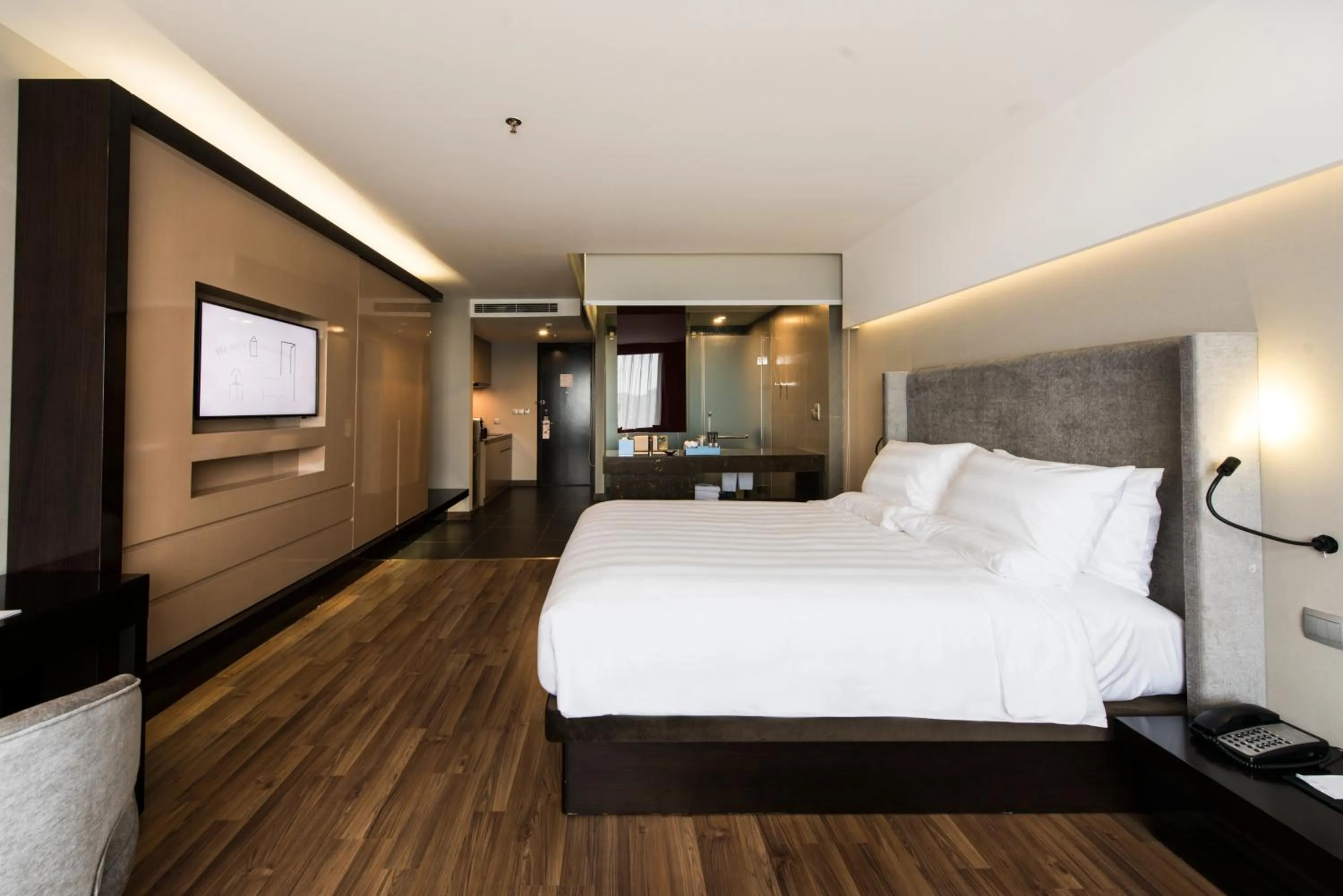 Shower, Bed in Novotel Suites Hanoi