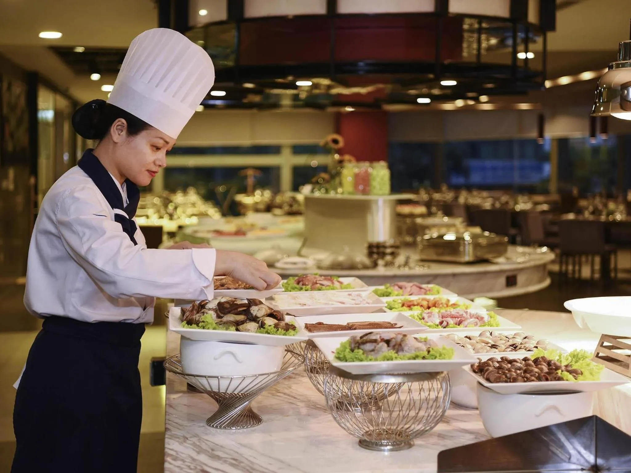 Restaurant/places to eat in Novotel Suites Hanoi