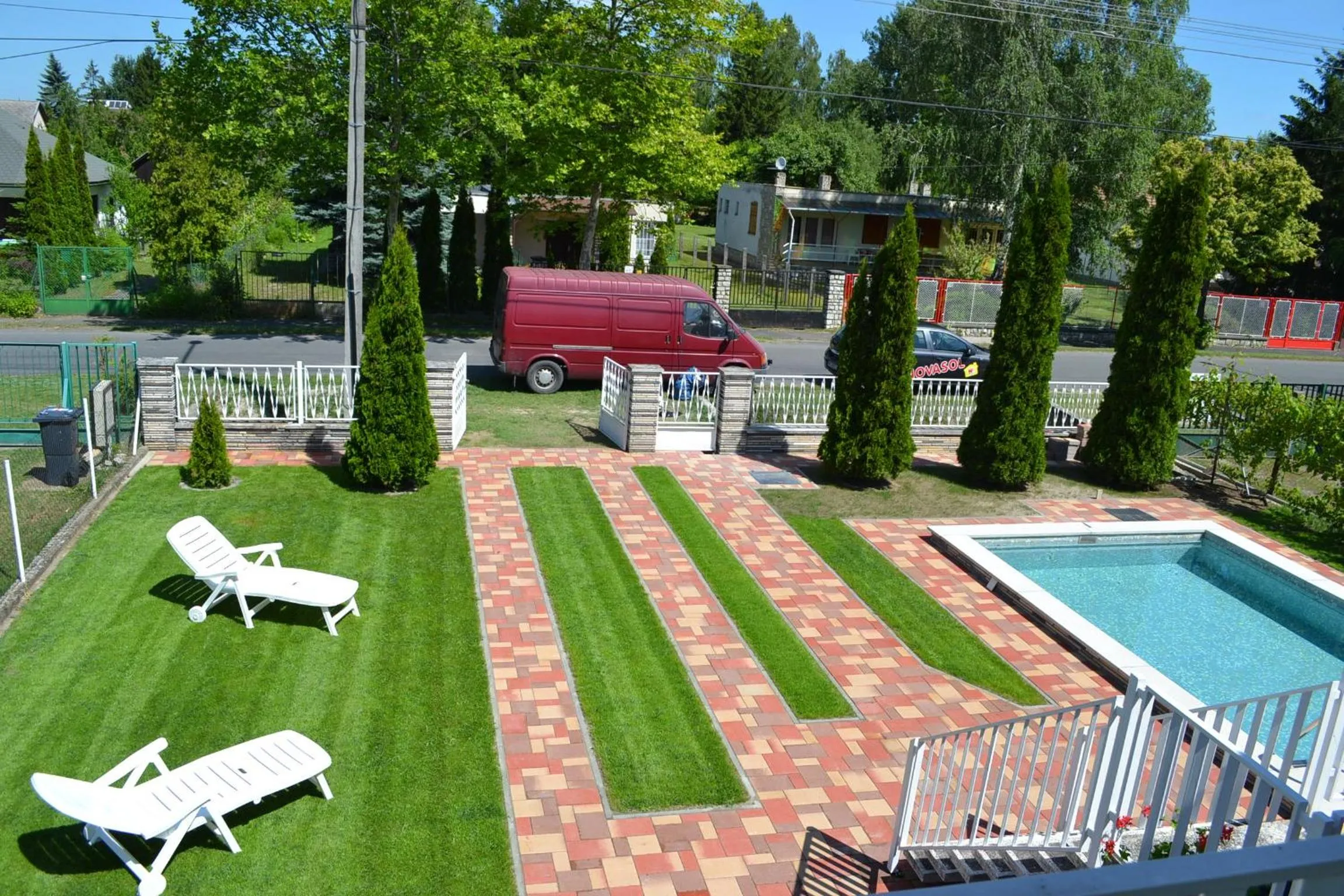 Garden in Family Home Apartment