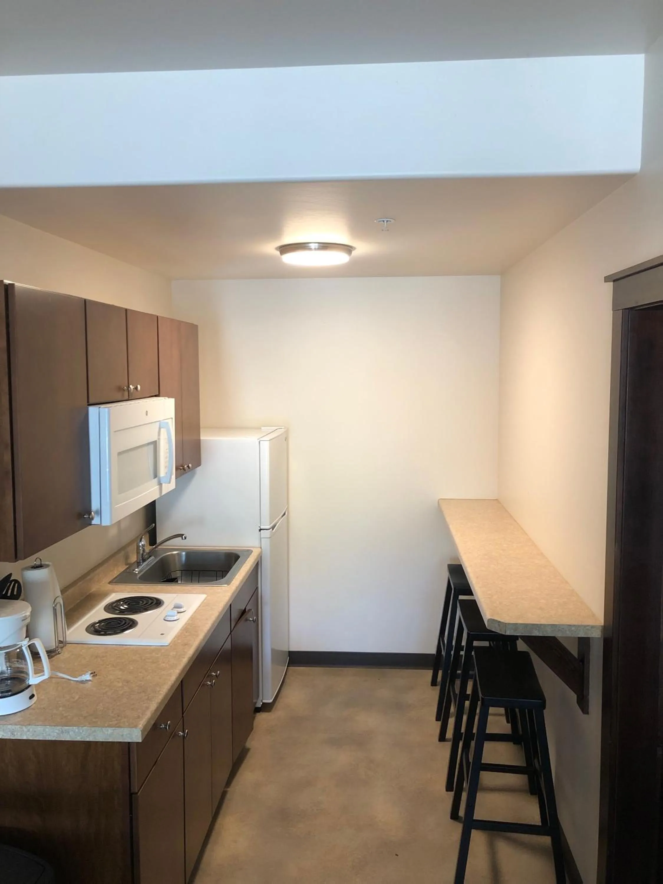 Kitchen or kitchenette in Yellowstone Big Rock Inn