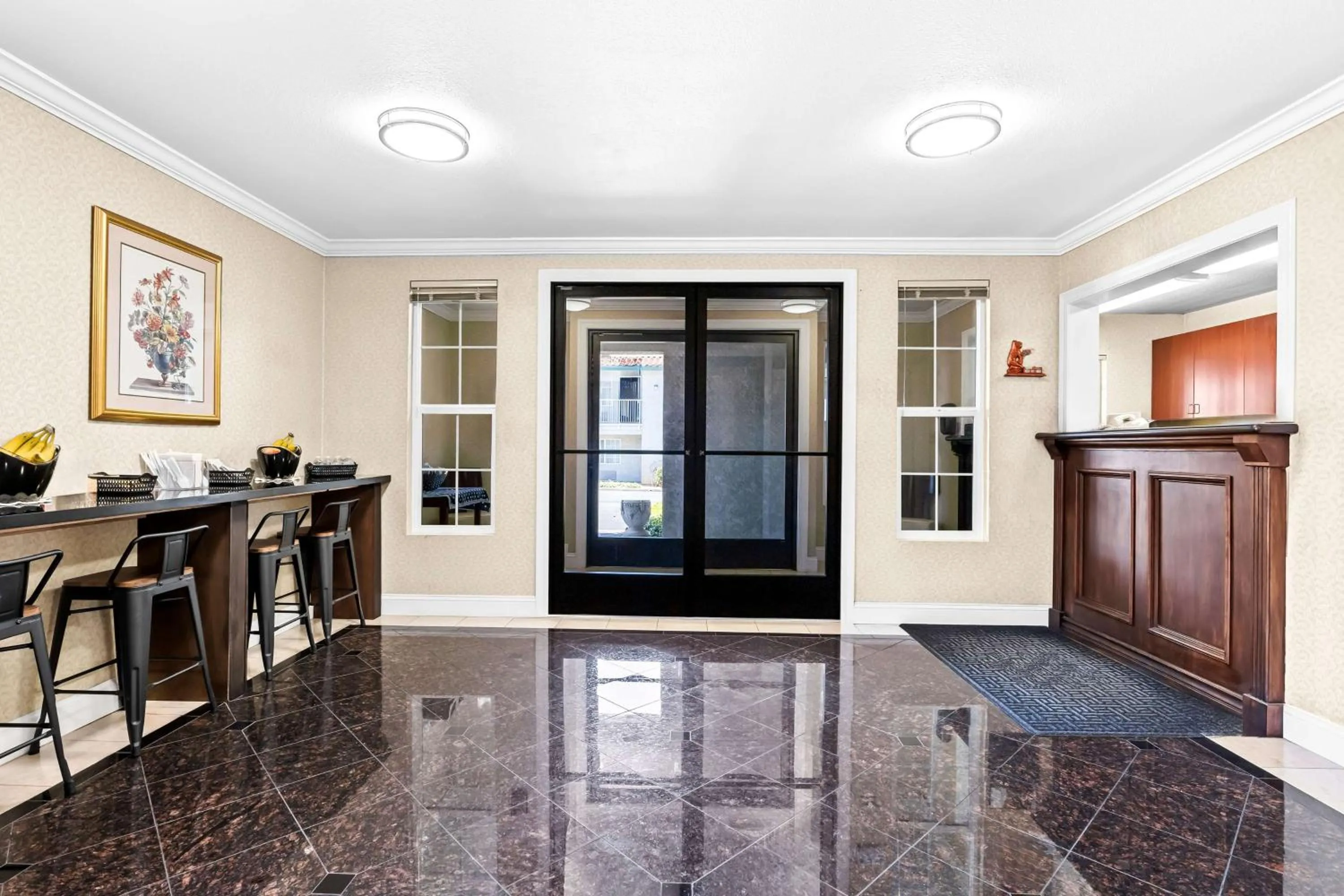 Lobby or reception in SureStay Hotel by Best Western Castro Valley